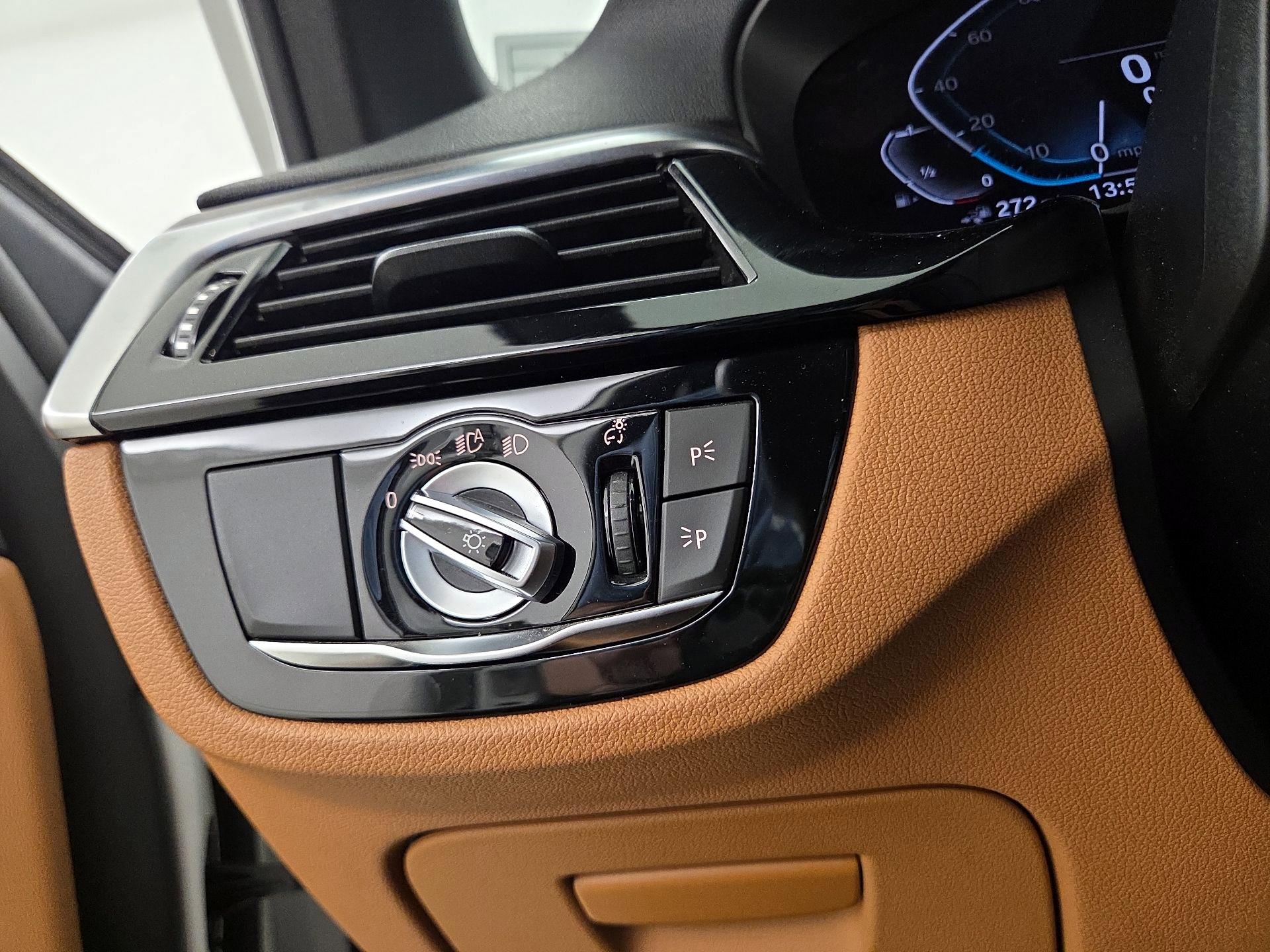 Thumbnail: 2021 BMW 5 Series - 13