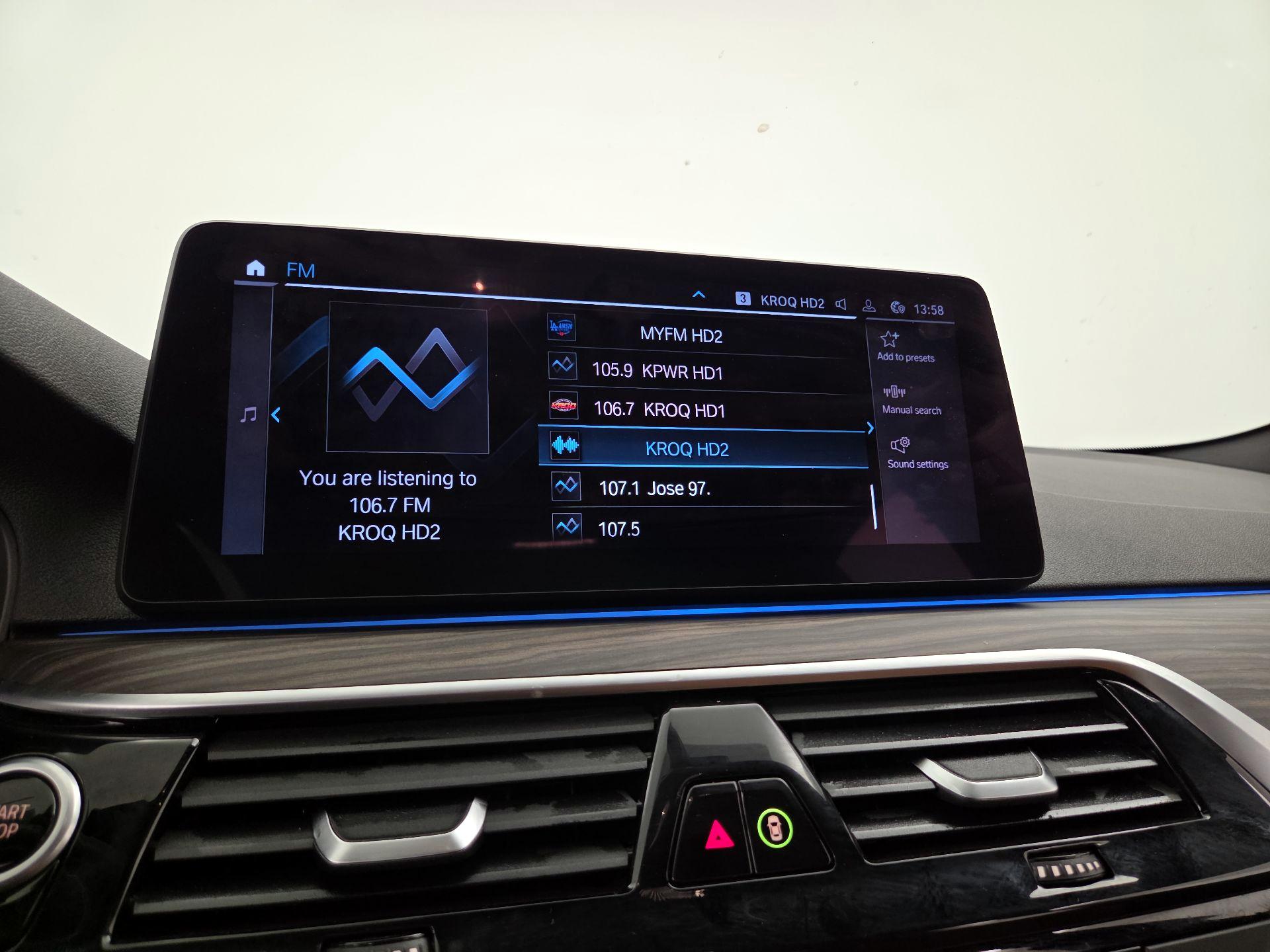 Thumbnail: 2021 BMW 5 Series - 16