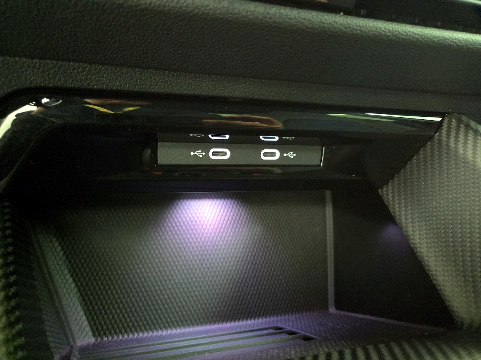 2025 Volkswagen Golf R R - Photo 20