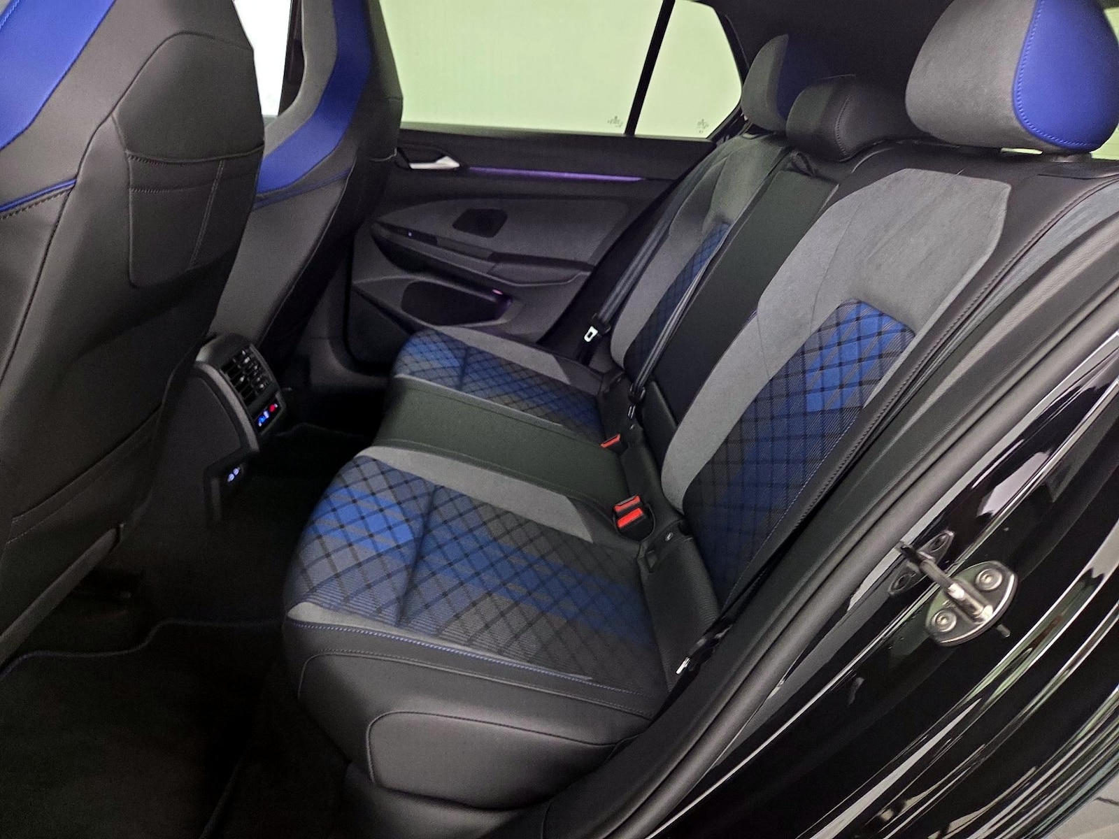2025 Volkswagen Golf R R - Photo 21