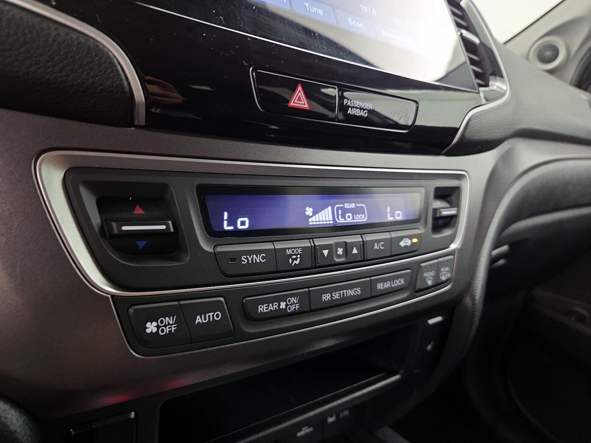 Thumbnail: 2021 Honda Pilot - 16