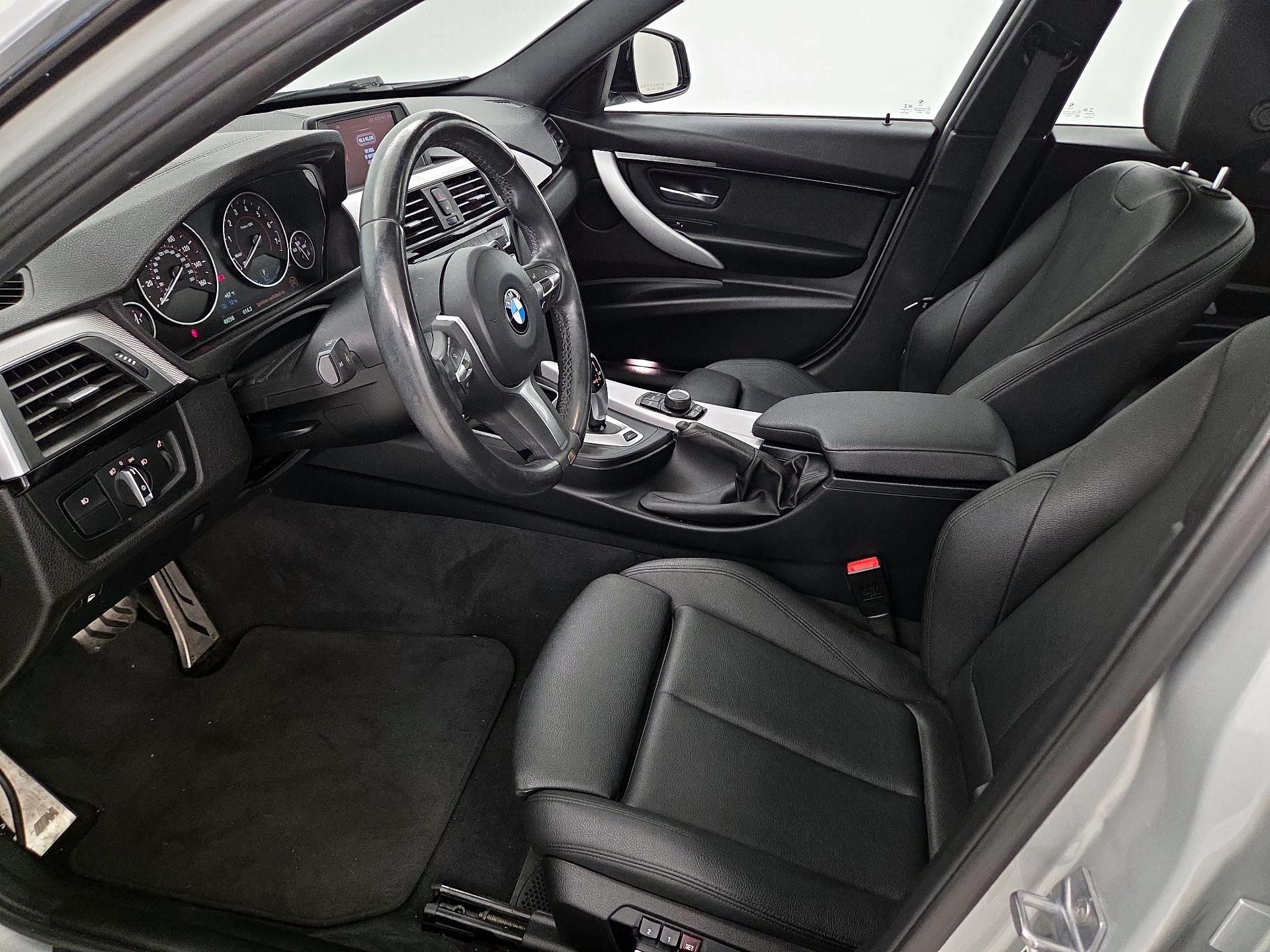 Thumbnail: 2018 BMW 3 Series - 11