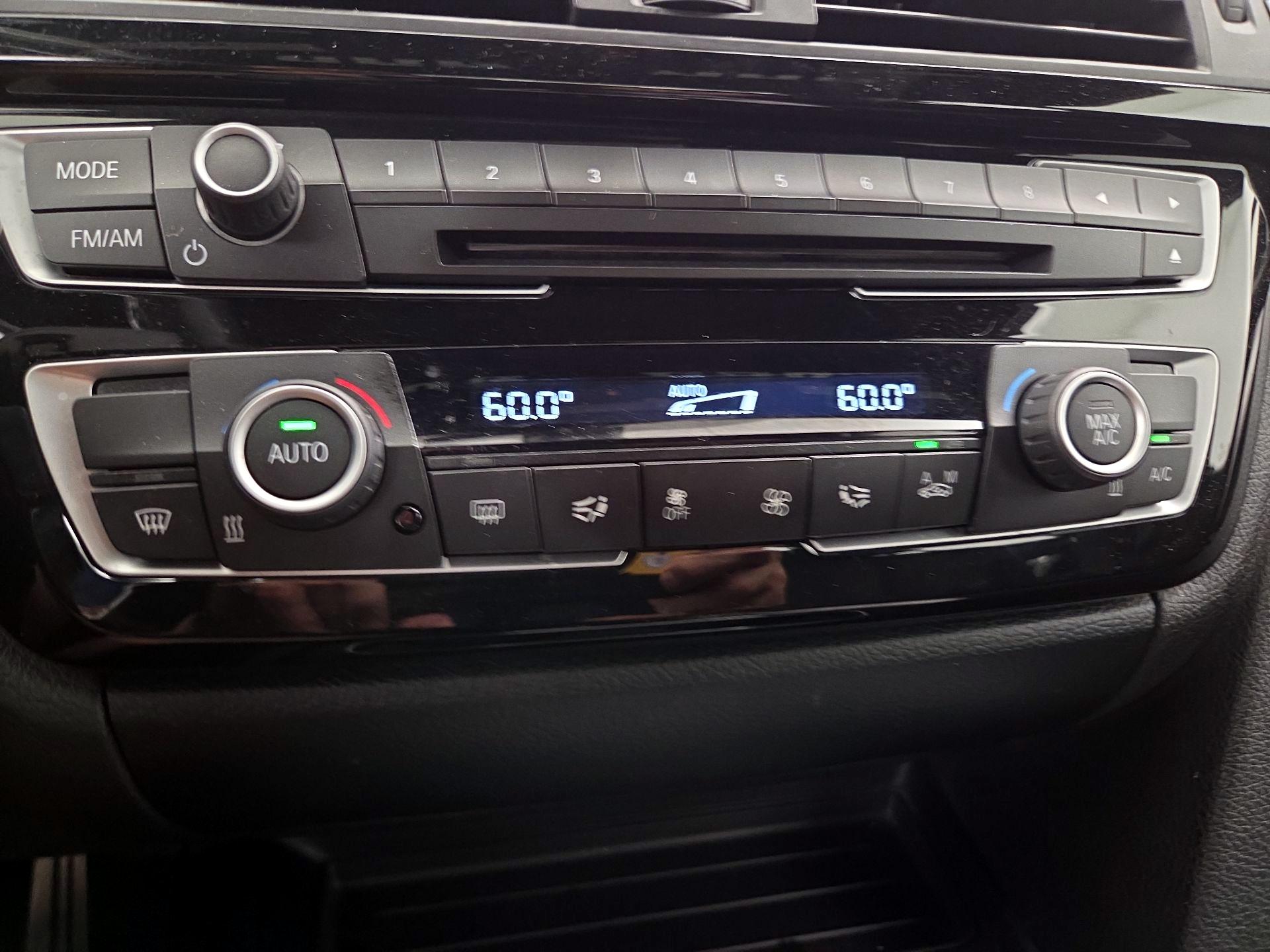 Thumbnail: 2018 BMW 3 Series - 16