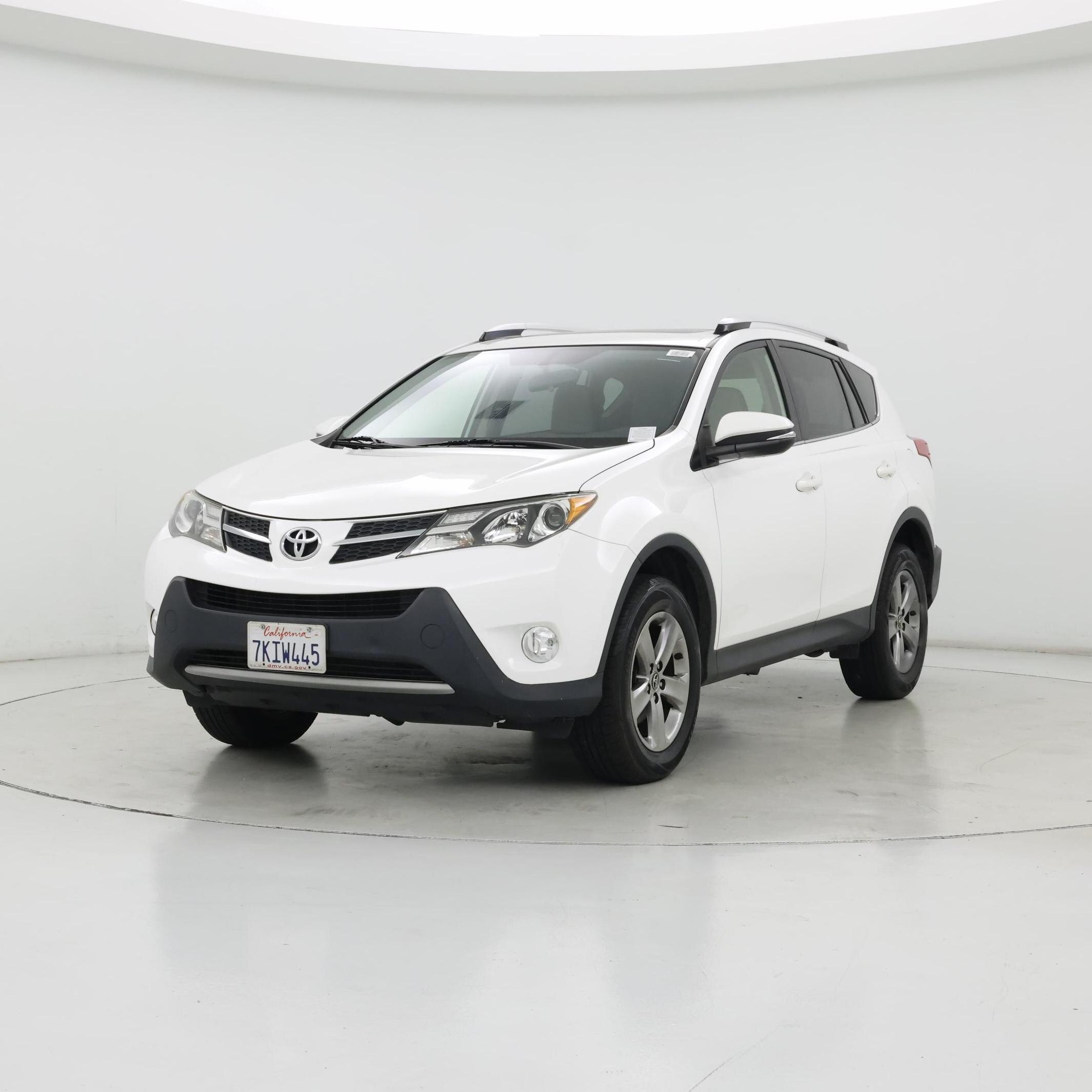 Thumbnail: 2015 Toyota RAV4 - 4