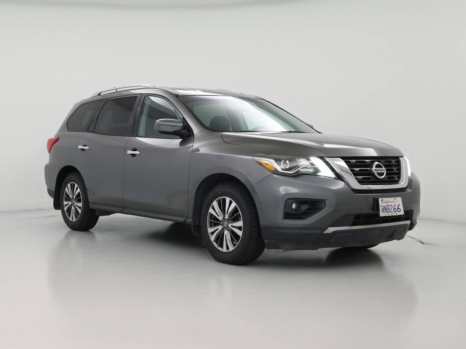 2017 Nissan Pathfinder SV