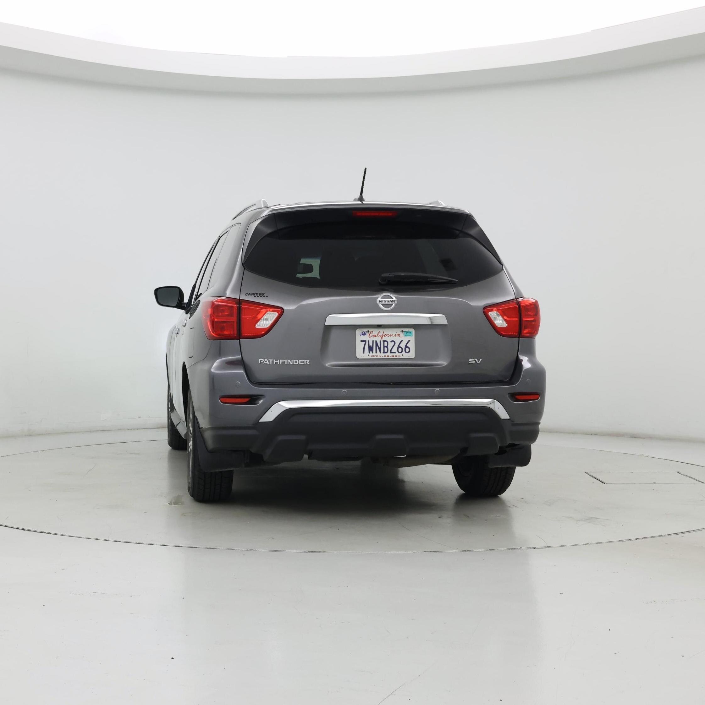 Thumbnail: 2017 Nissan Pathfinder - 6