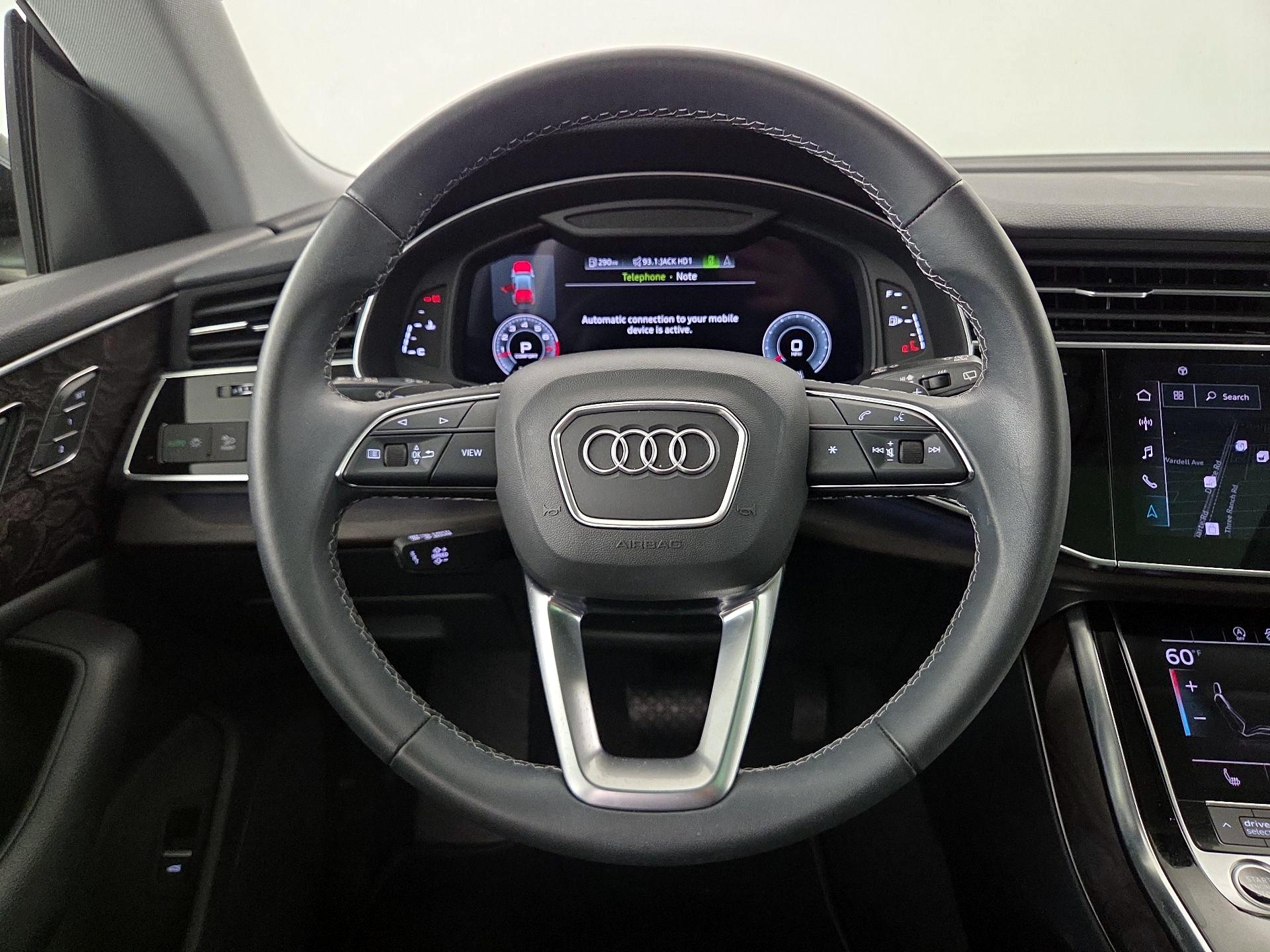 Thumbnail: 2022 Audi Q8 - 10