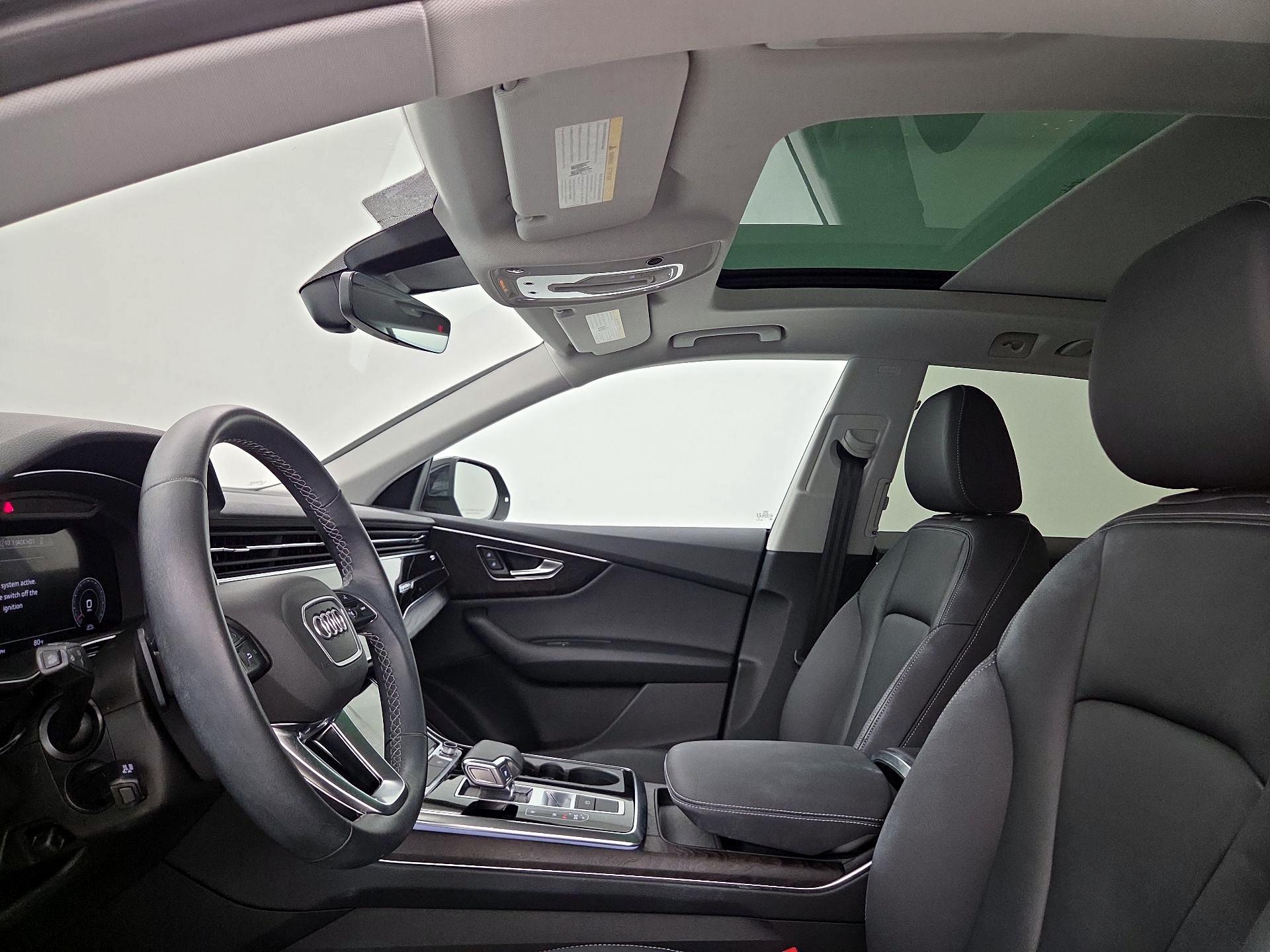 Thumbnail: 2022 Audi Q8 - 20