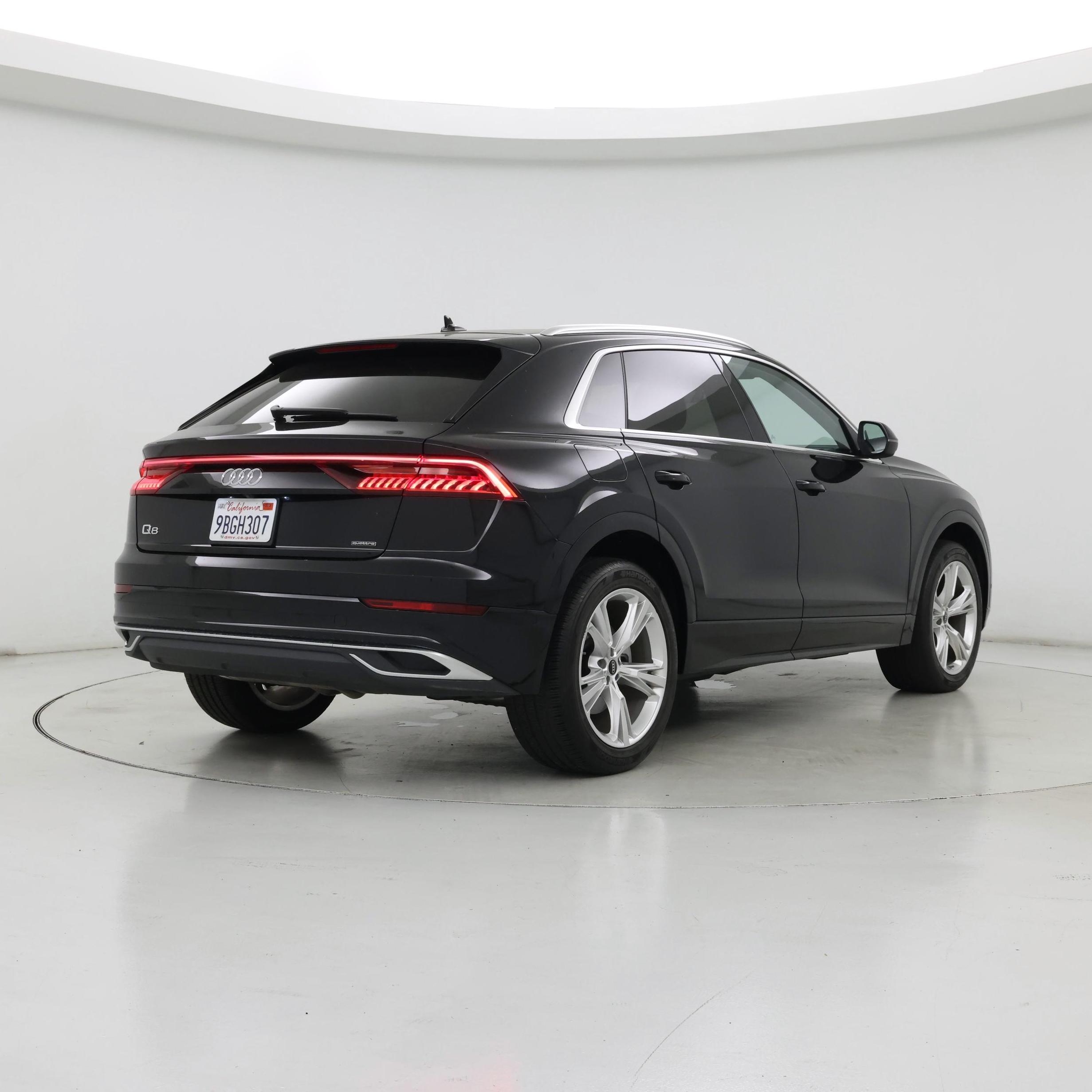Thumbnail: 2022 Audi Q8 - 8