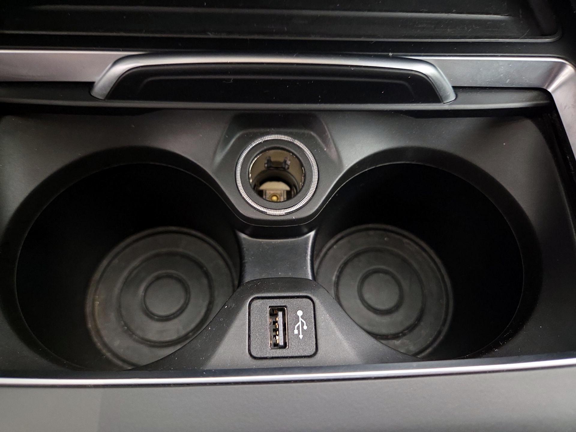 Thumbnail: 2019 BMW M2 - 19