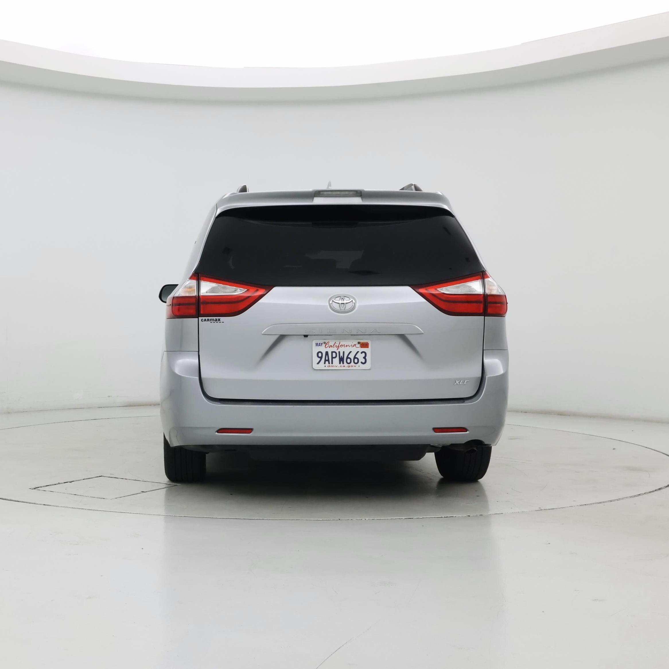 Thumbnail: 2018 Toyota Sienna - 6