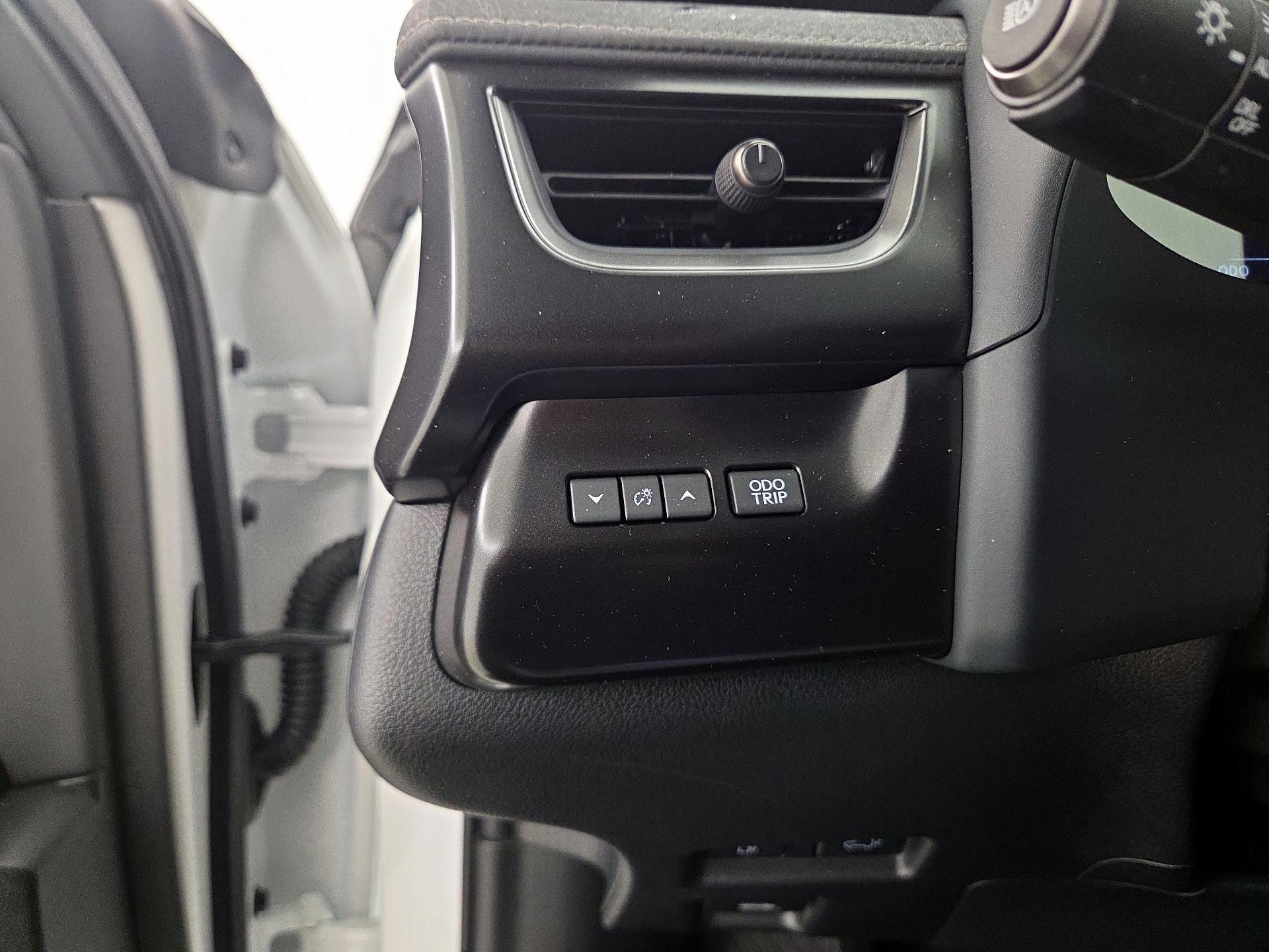 Thumbnail: 2024 Lexus UX - 13