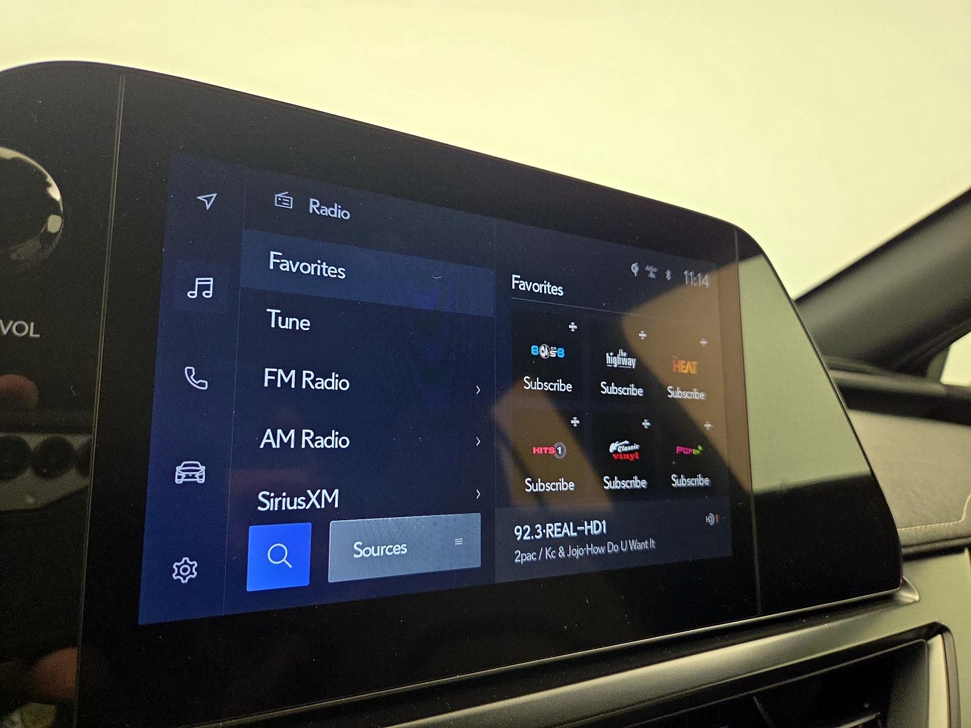 Thumbnail: 2024 Lexus UX - 15