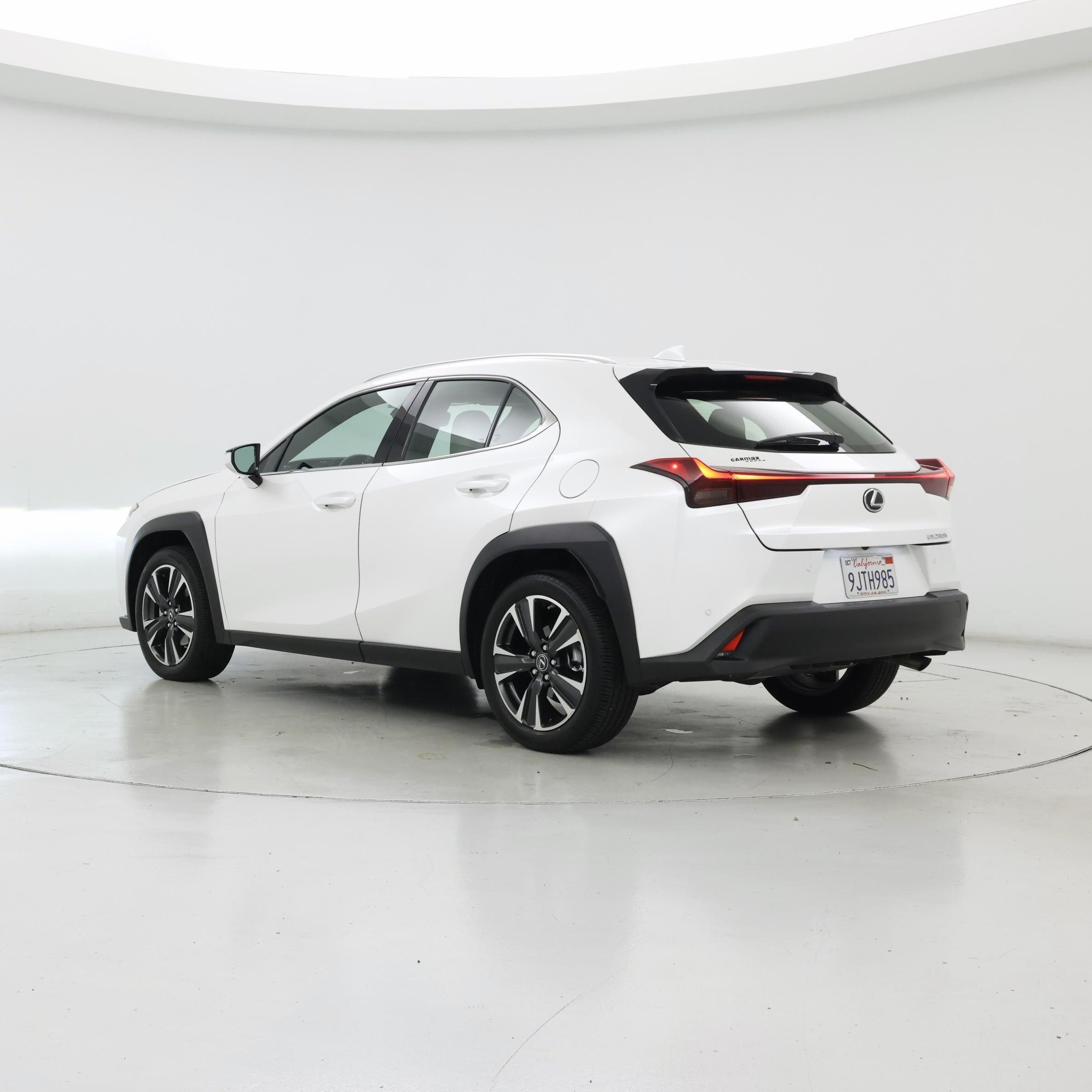 Thumbnail: 2024 Lexus UX - 2