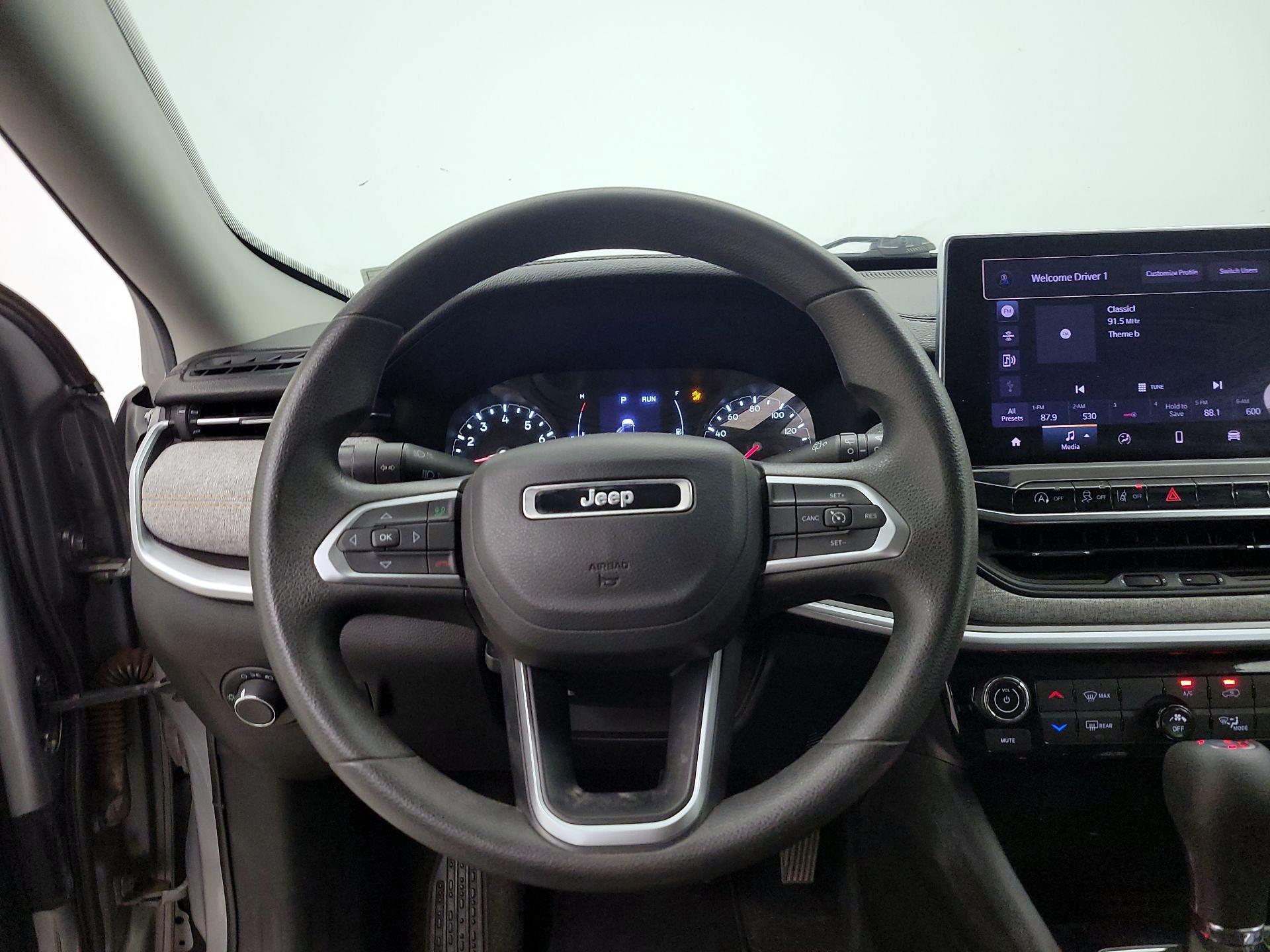 Thumbnail: 2022 Jeep Compass - 10