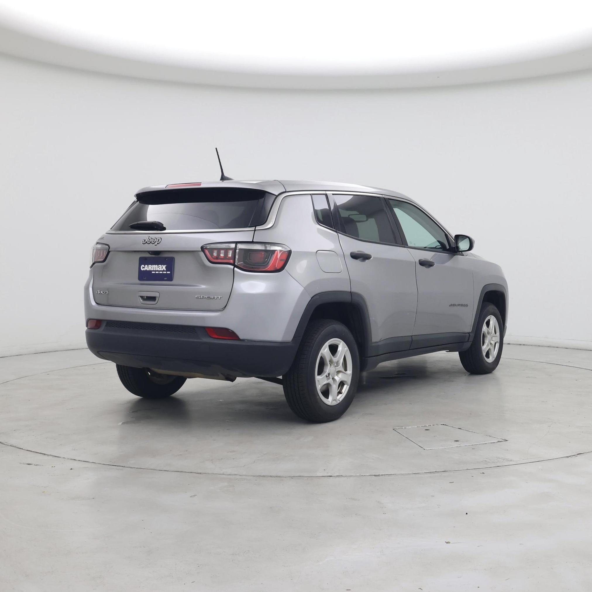 Thumbnail: 2022 Jeep Compass - 8