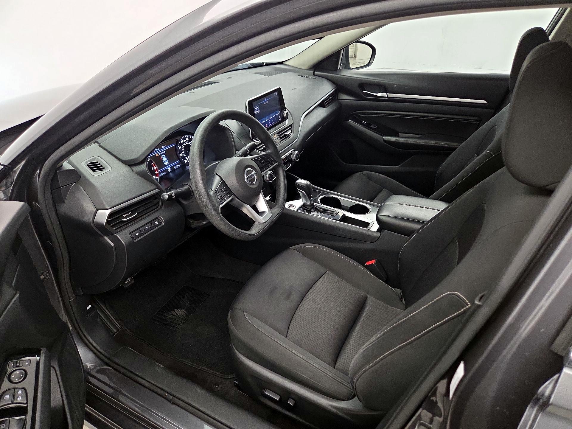 Thumbnail: 2021 Nissan Altima - 11