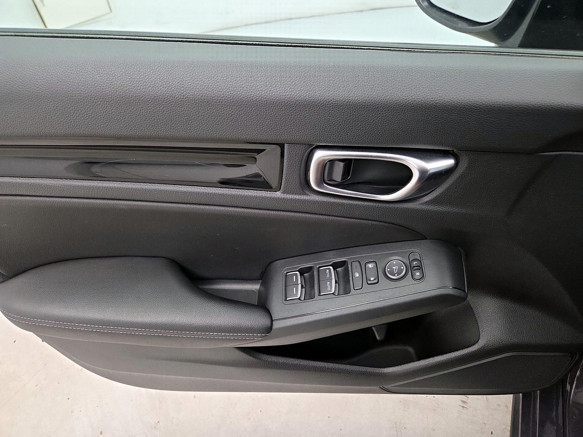 Thumbnail: 2024 Honda Civic - 12