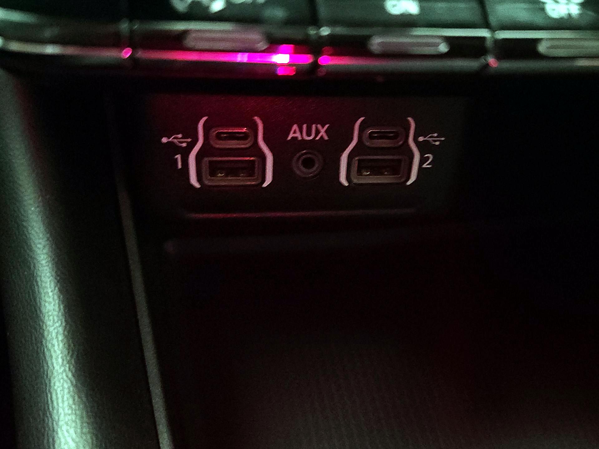 Thumbnail: 2022 Dodge Durango - 18