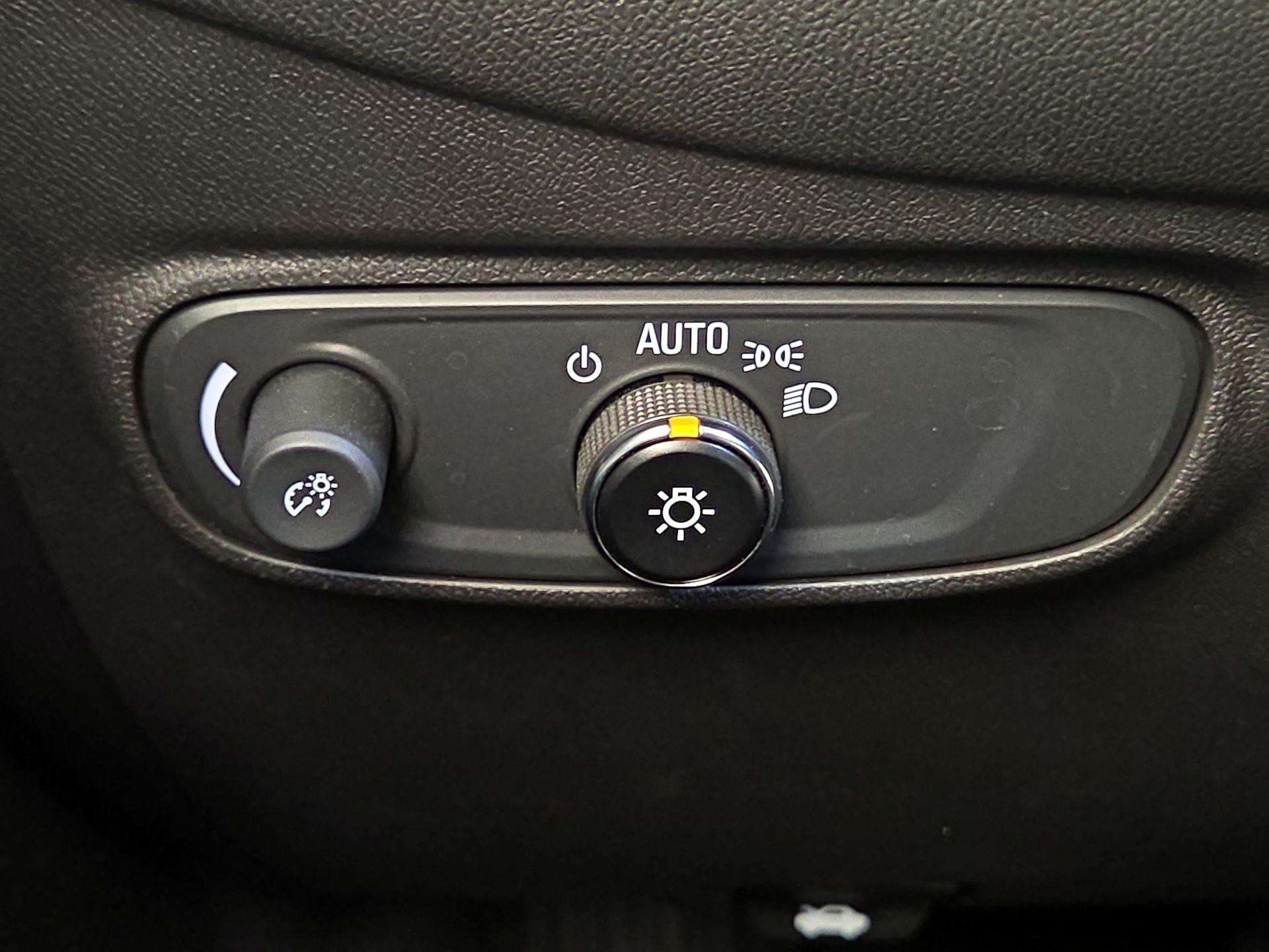 Thumbnail: 2021 Chevrolet Equinox - 13