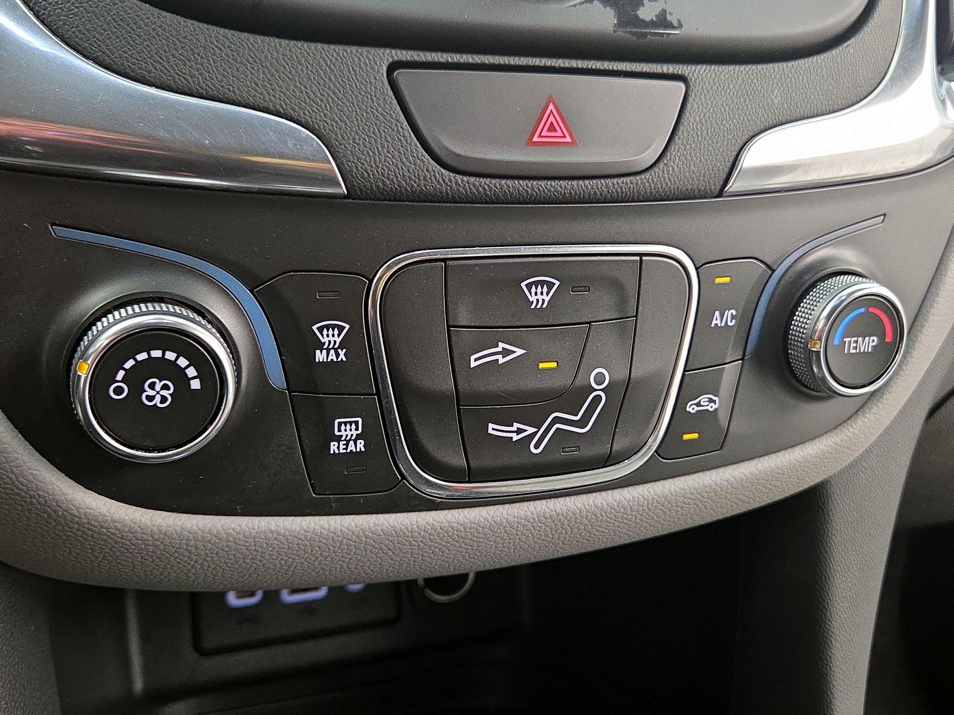 Thumbnail: 2021 Chevrolet Equinox - 16