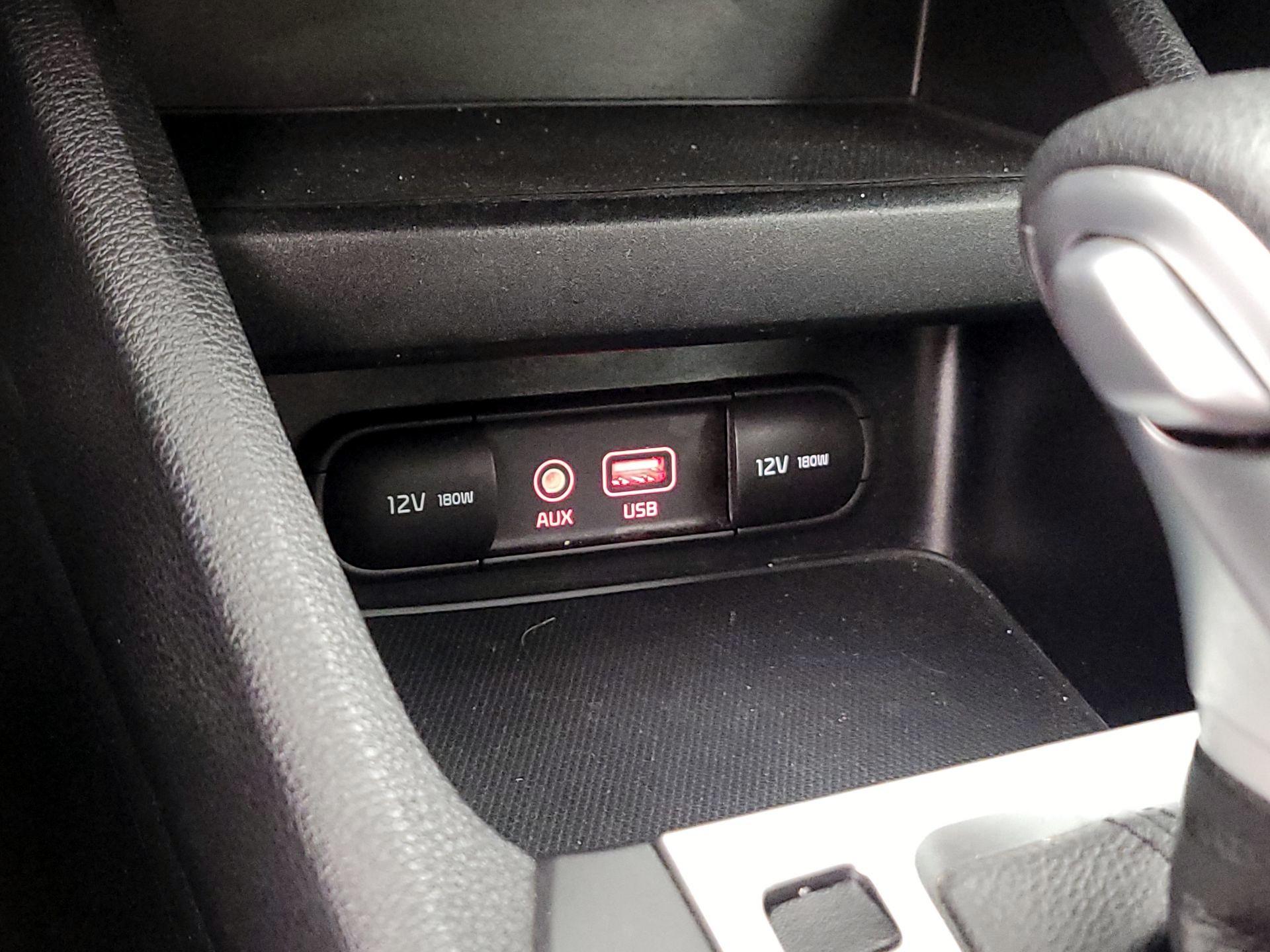 Thumbnail: 2021 Kia Forte - 18