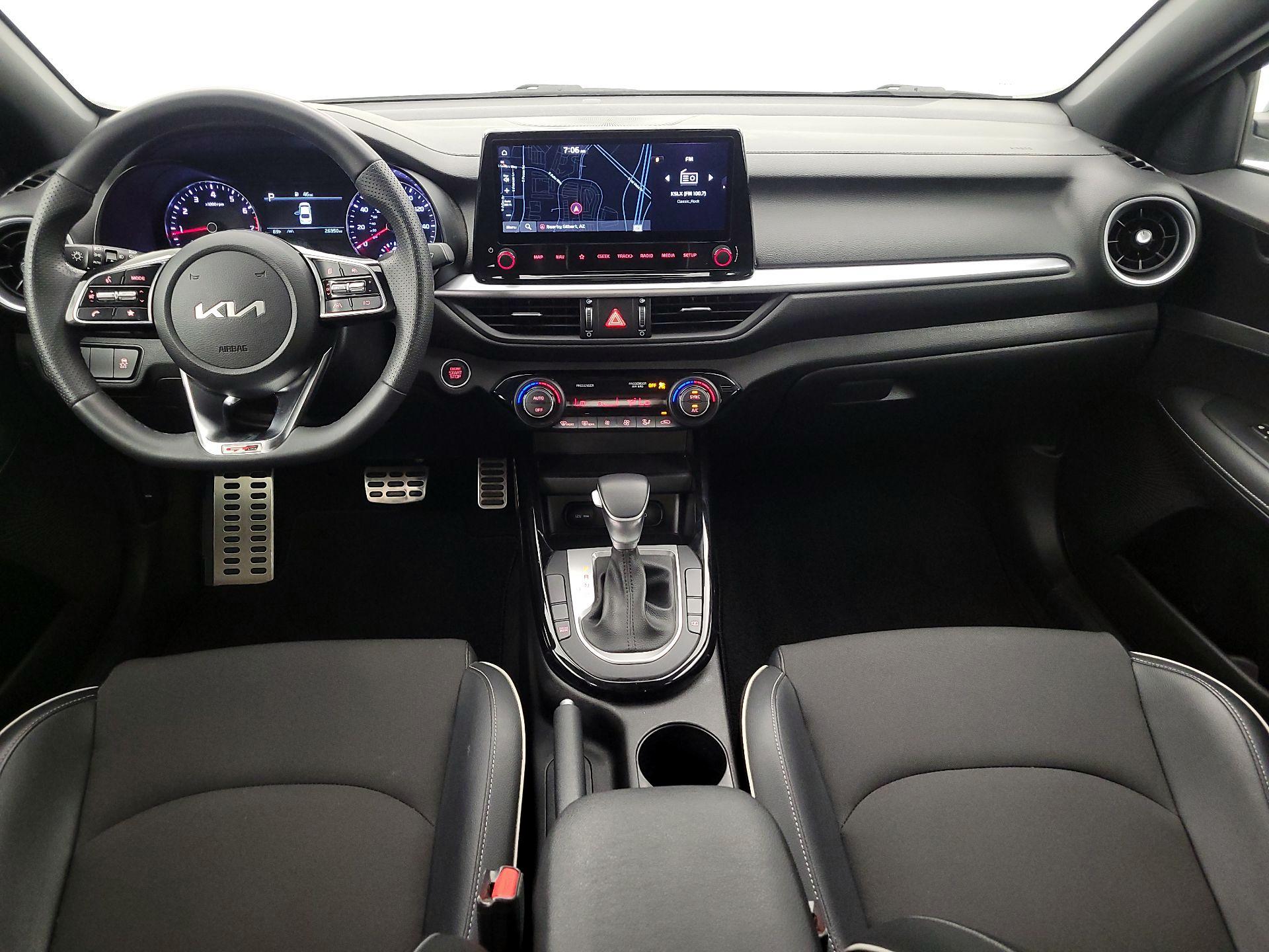 Thumbnail: 2023 Kia Forte - 9