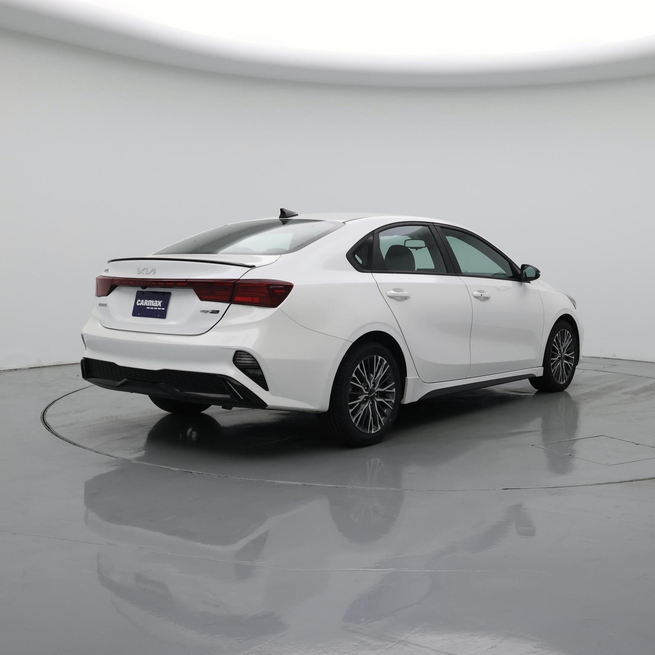 Thumbnail: 2023 Kia Forte - 8