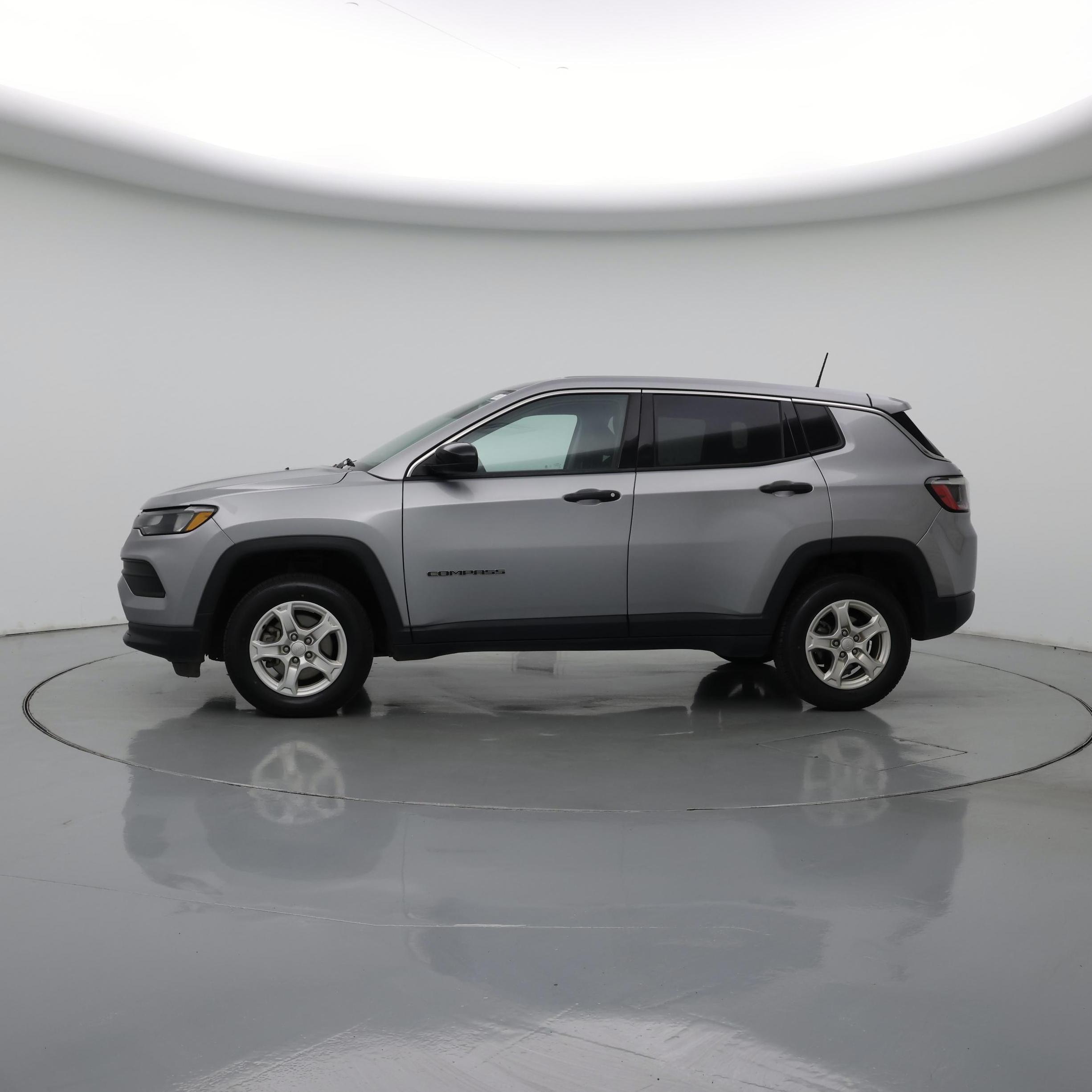 Thumbnail: 2022 Jeep Compass - 3