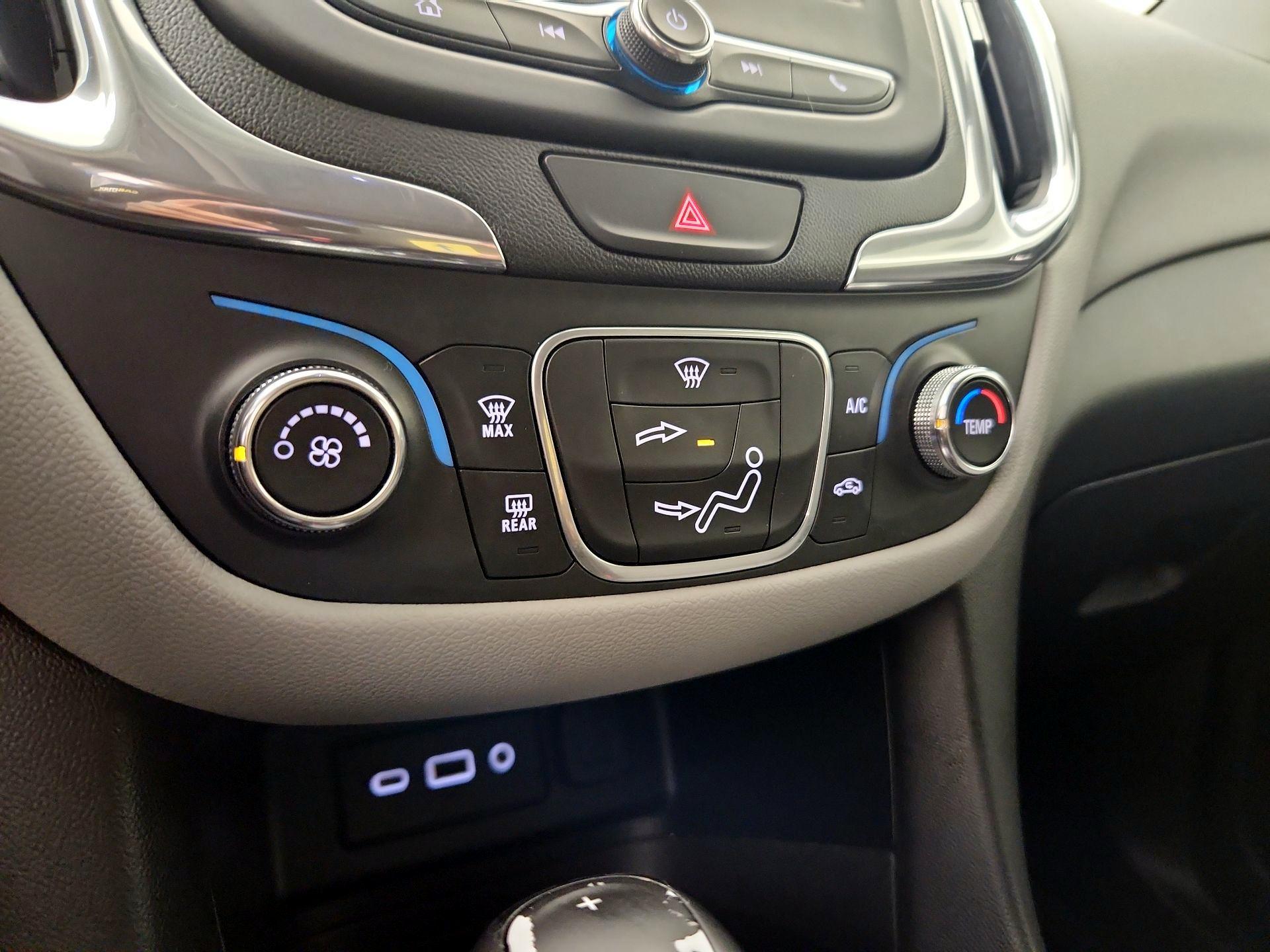 Thumbnail: 2020 Chevrolet Equinox - 16