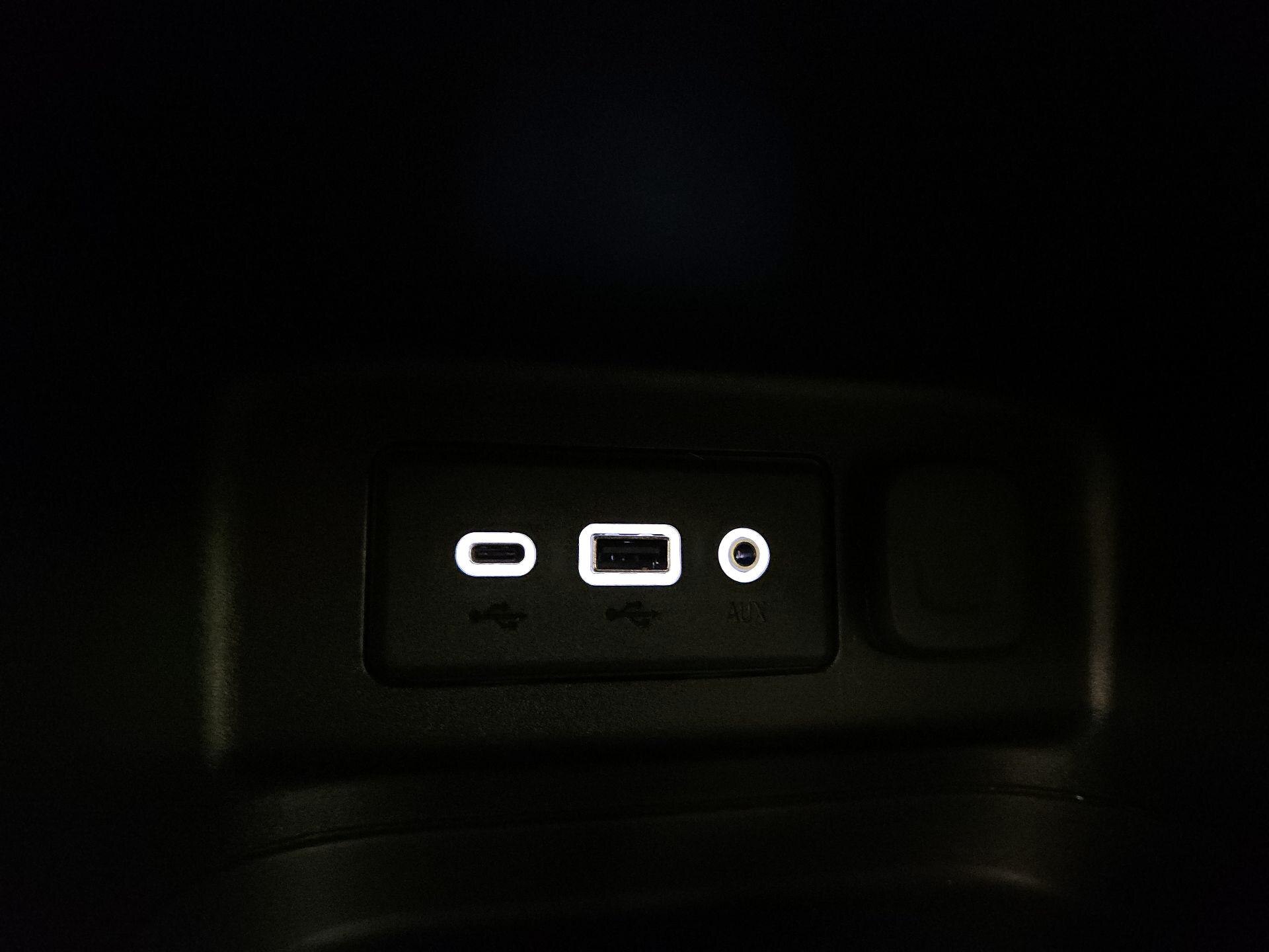 Thumbnail: 2020 Chevrolet Equinox - 18