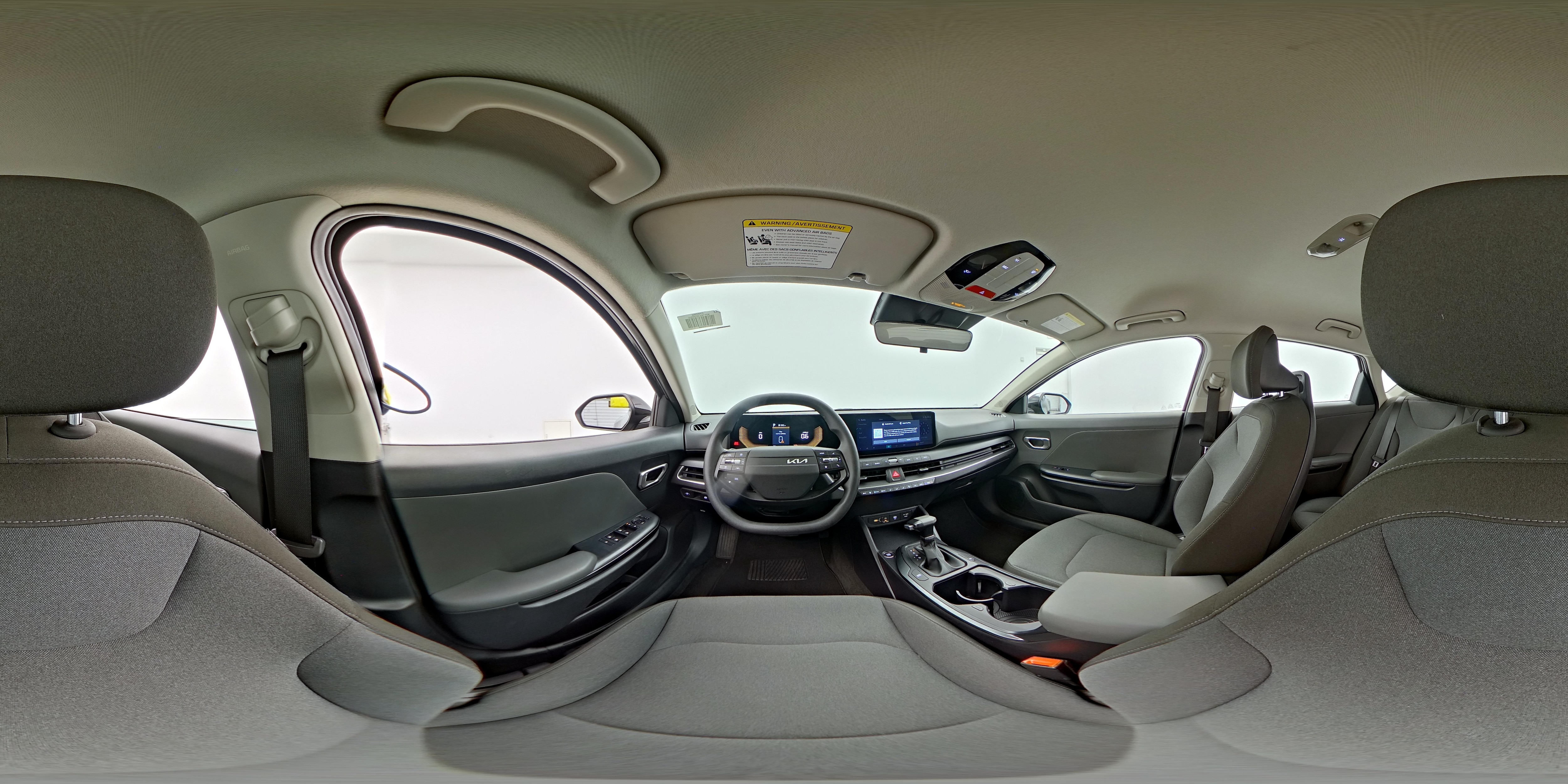 2025 Kia K4 LXS - Photo 26