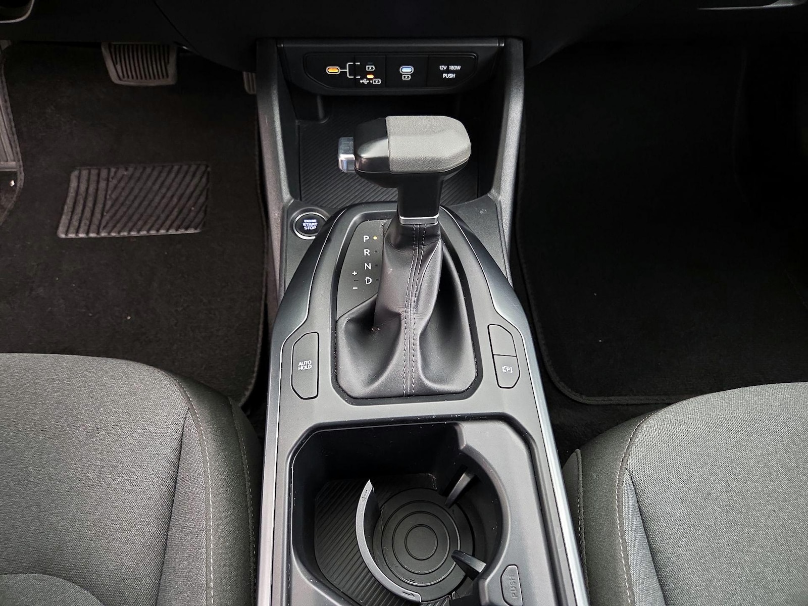 2025 Kia K4 LXS - Photo 18