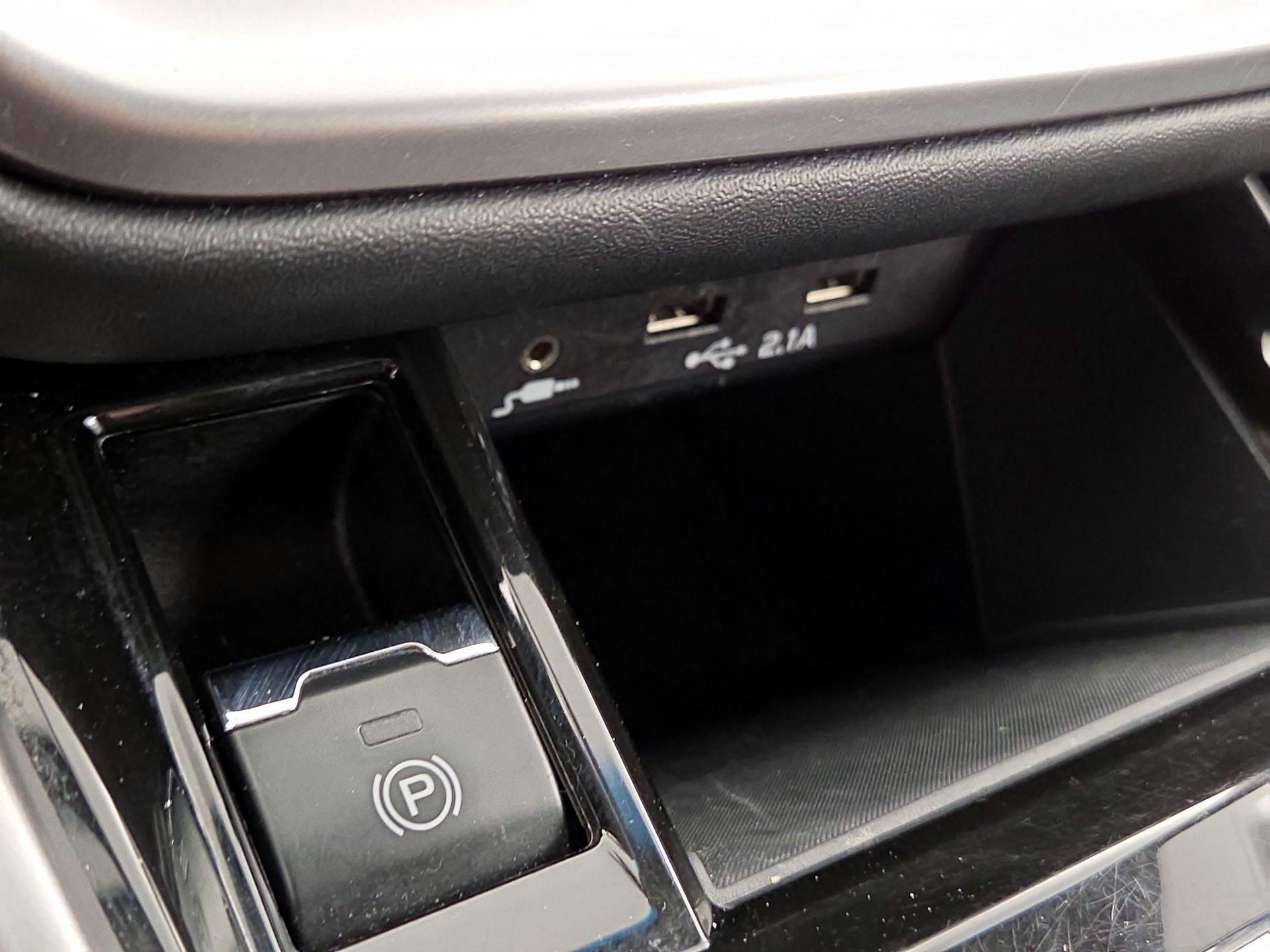 Thumbnail: 2022 Subaru Legacy - 18