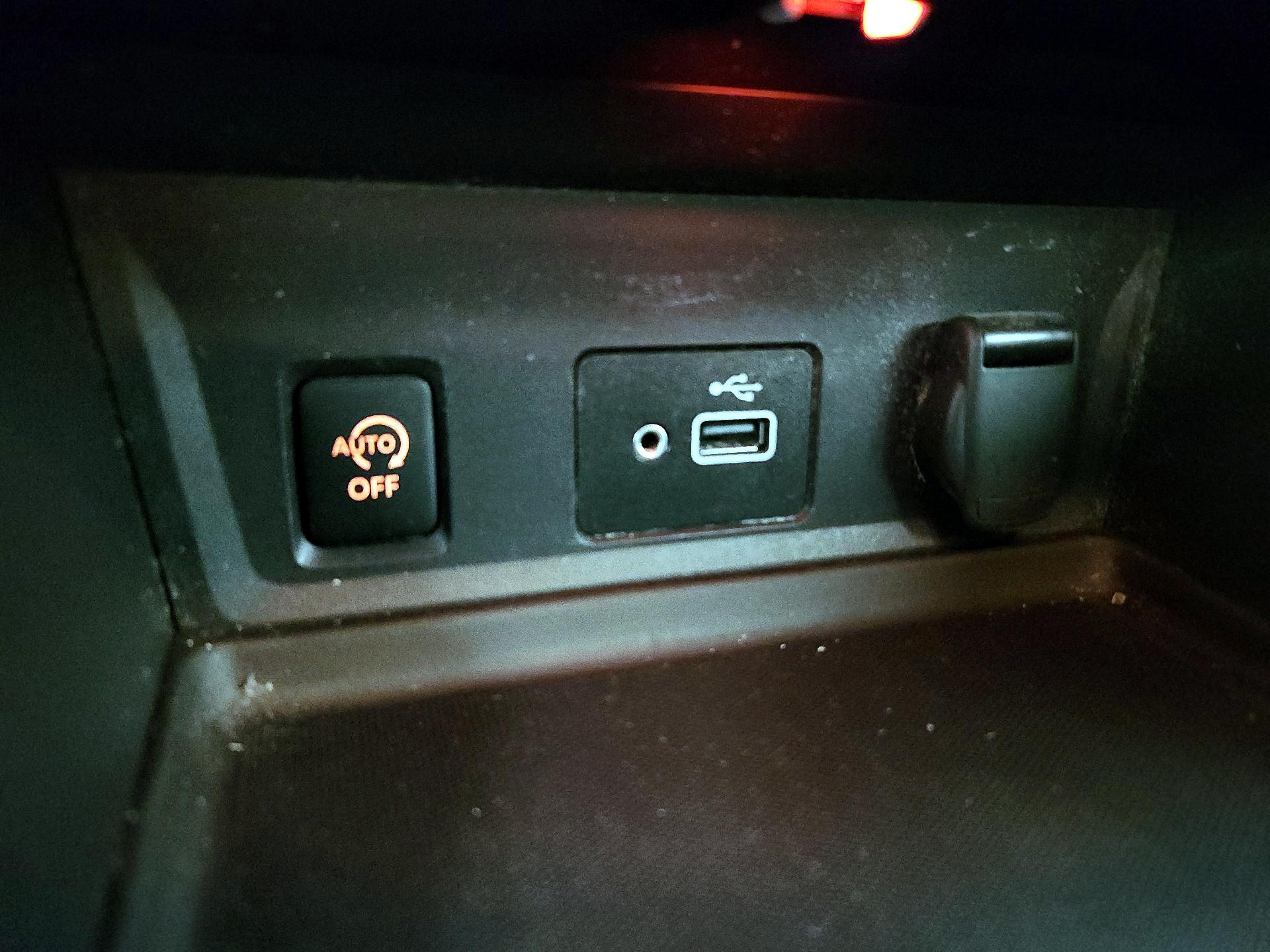 Thumbnail: 2024 Nissan Sentra - 17