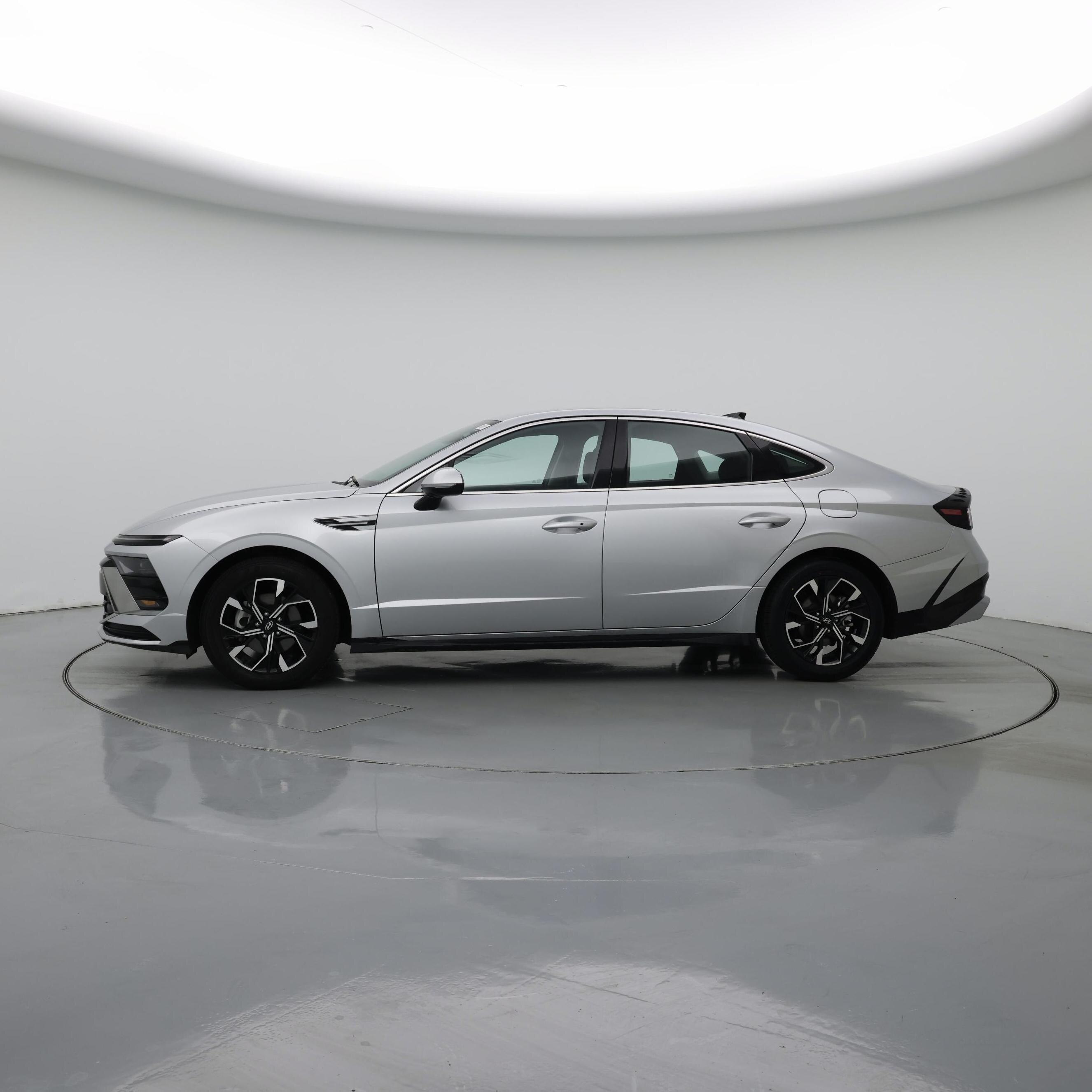 Thumbnail: 2025 Hyundai Sonata - 3