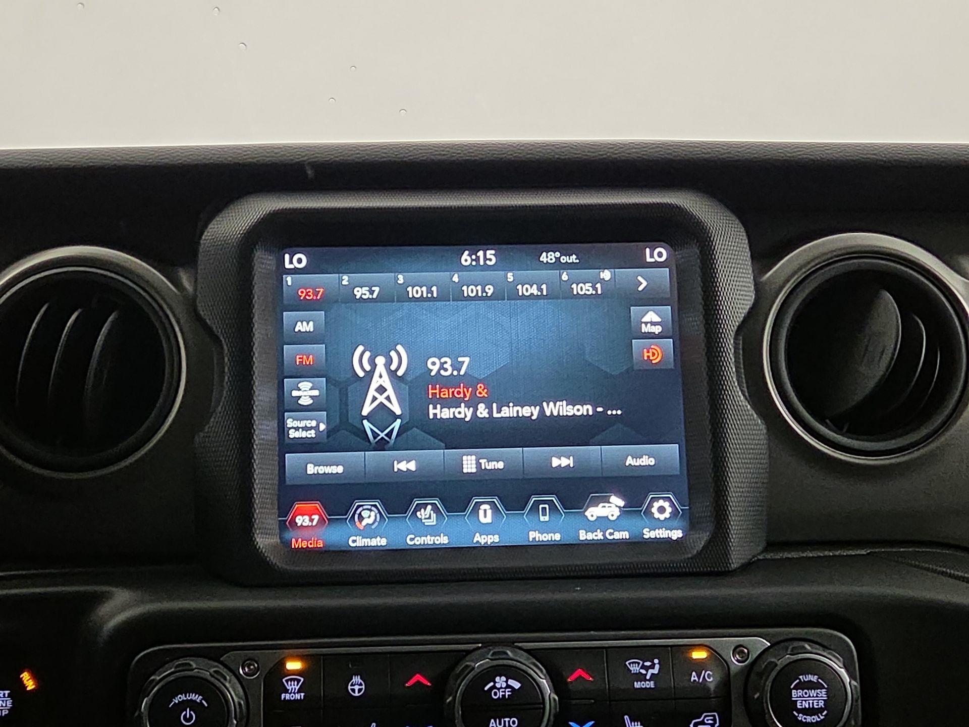 Thumbnail: 2023 Jeep Wrangler - 16