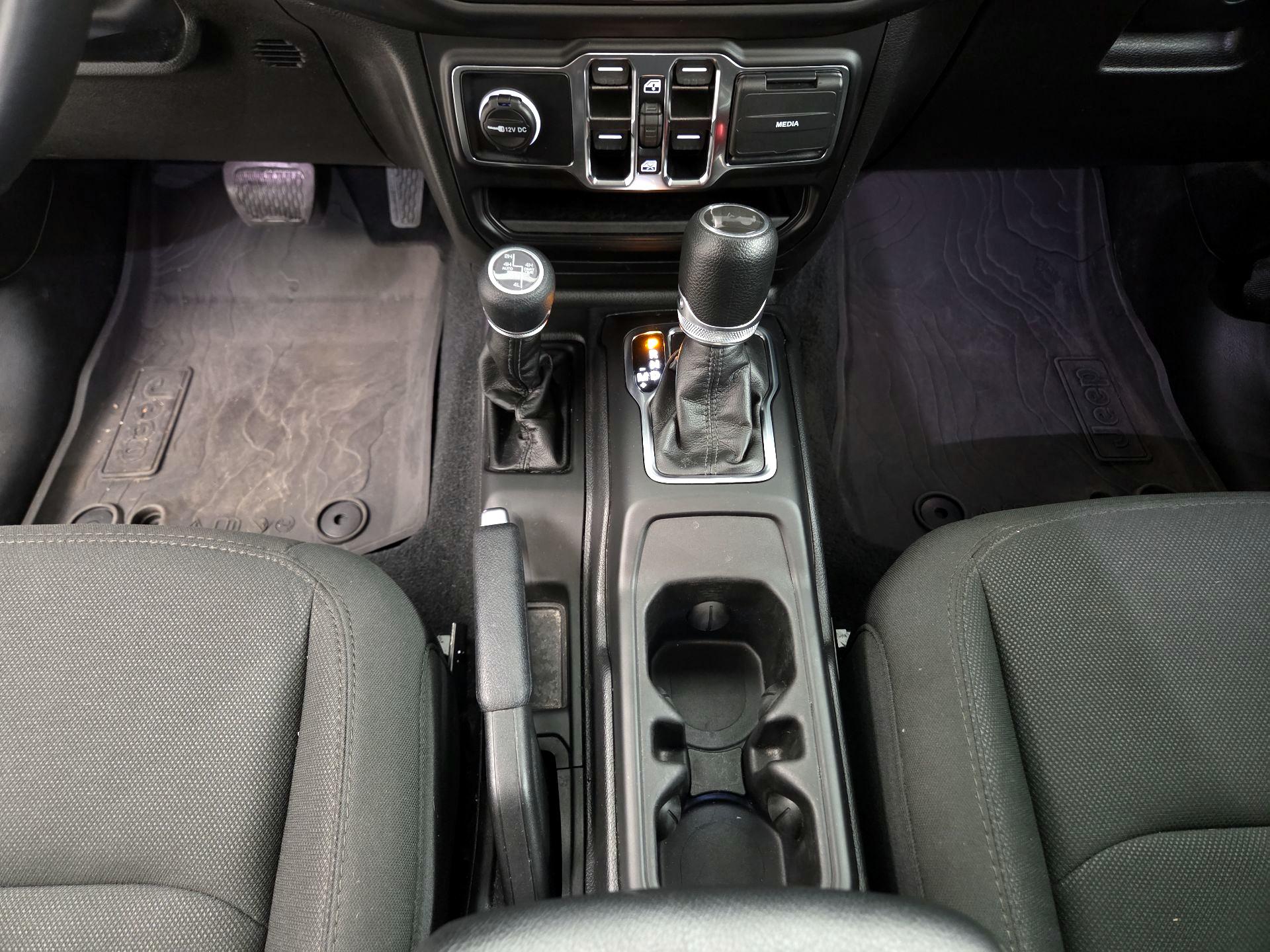 Thumbnail: 2023 Jeep Wrangler - 18