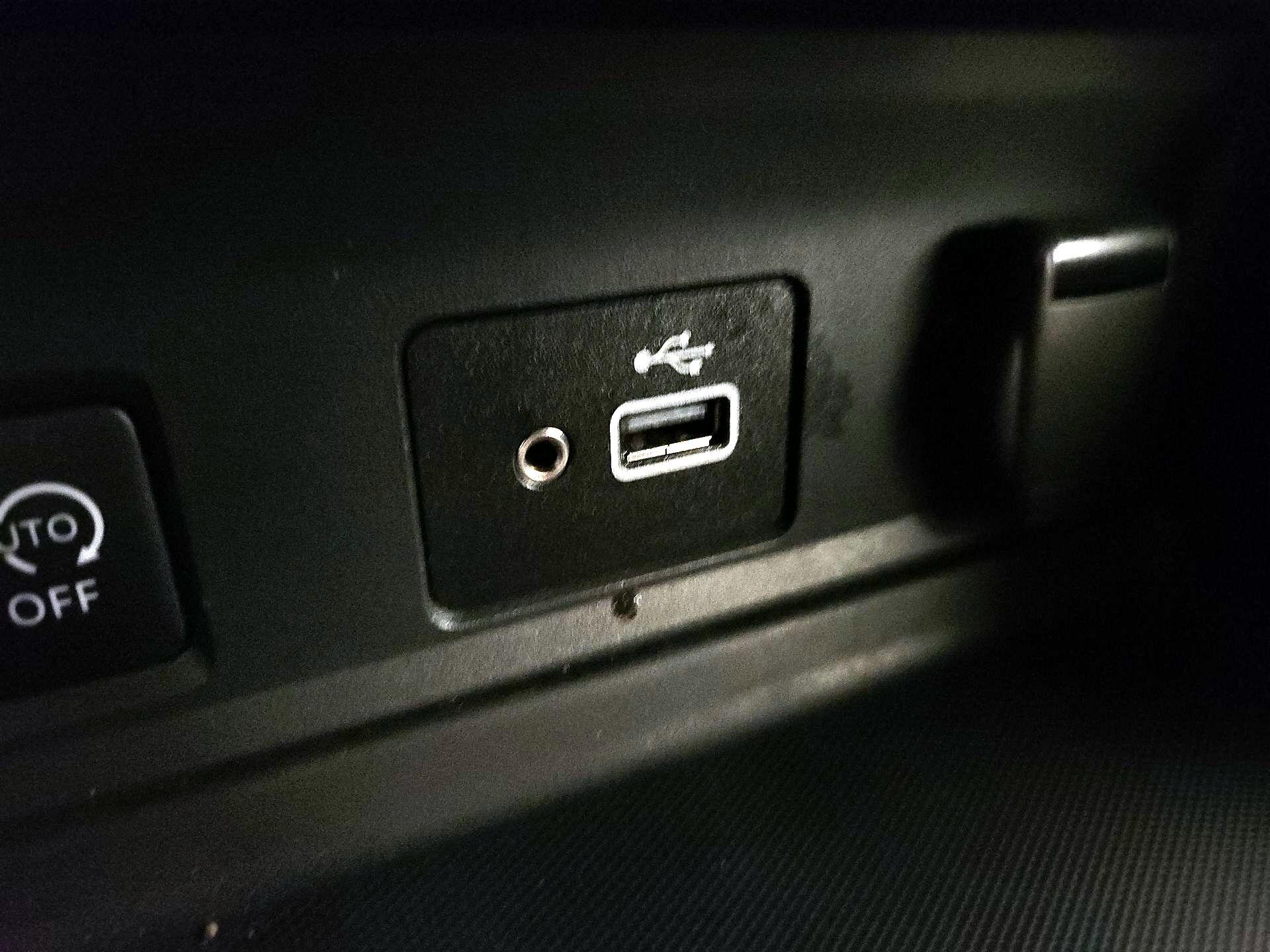 Thumbnail: 2025 Nissan Sentra - 18