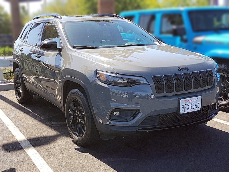 2023 Jeep Cherokee Altitude Lux