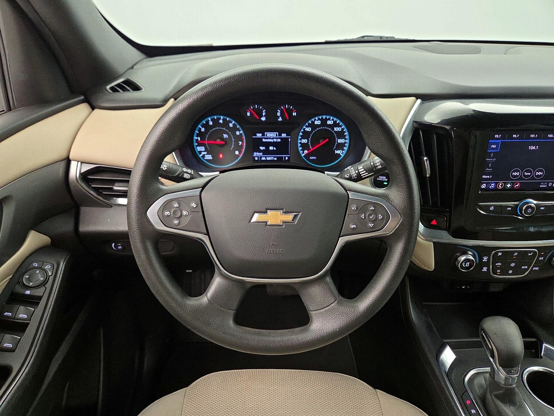 Thumbnail: 2023 Chevrolet Traverse - 10