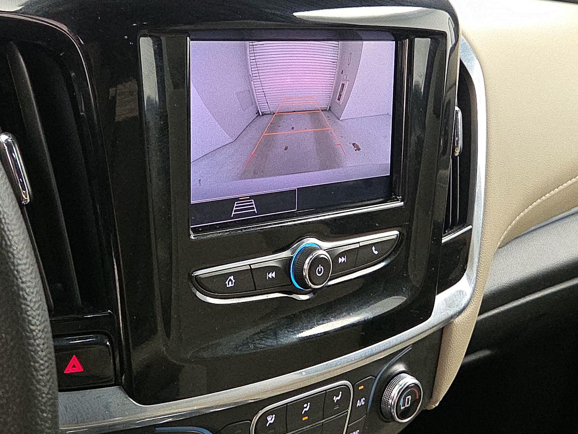 Thumbnail: 2023 Chevrolet Traverse - 14