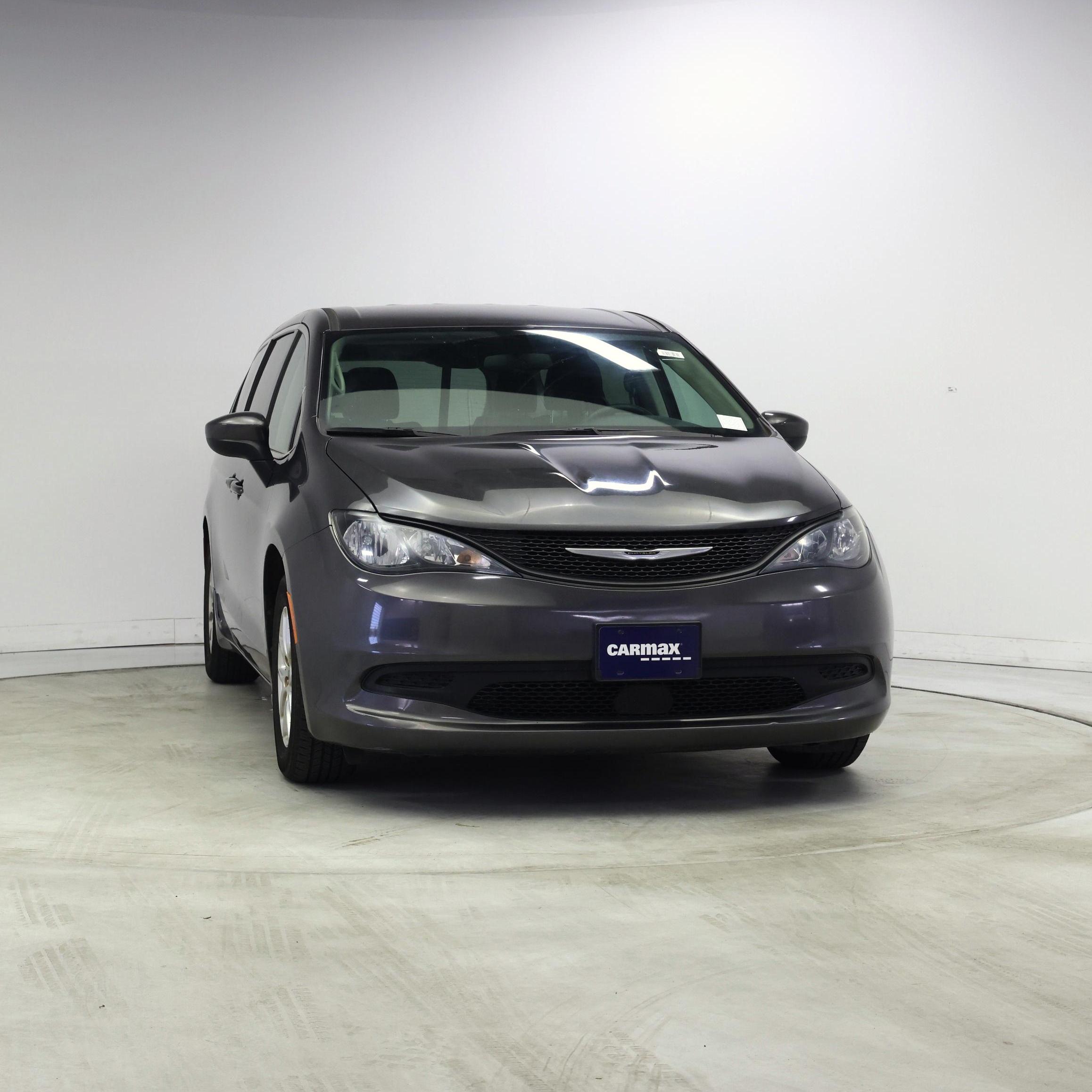 Thumbnail: 2022 Chrysler Voyager - 5