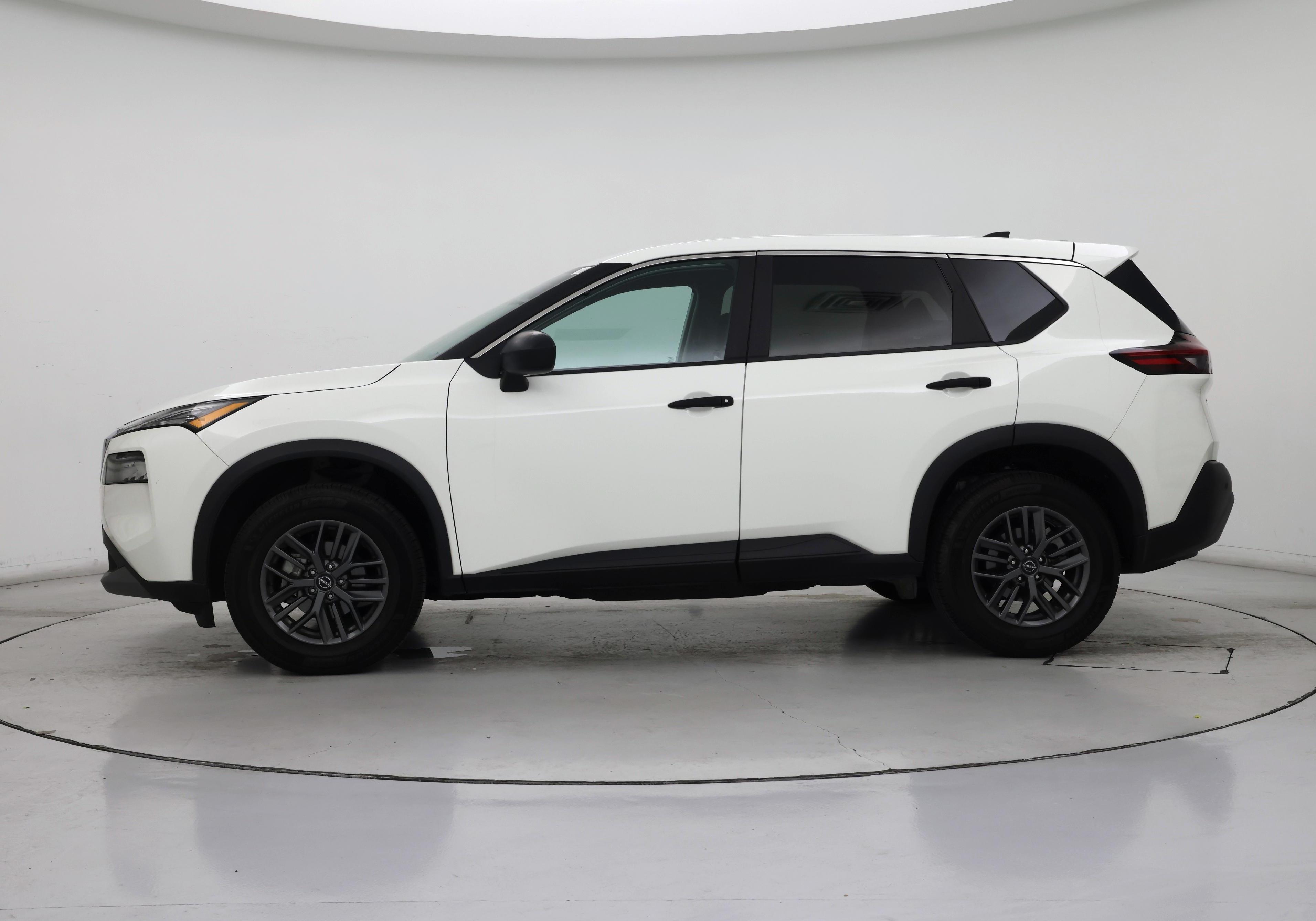 Thumbnail: 2023 Nissan Rogue - 3