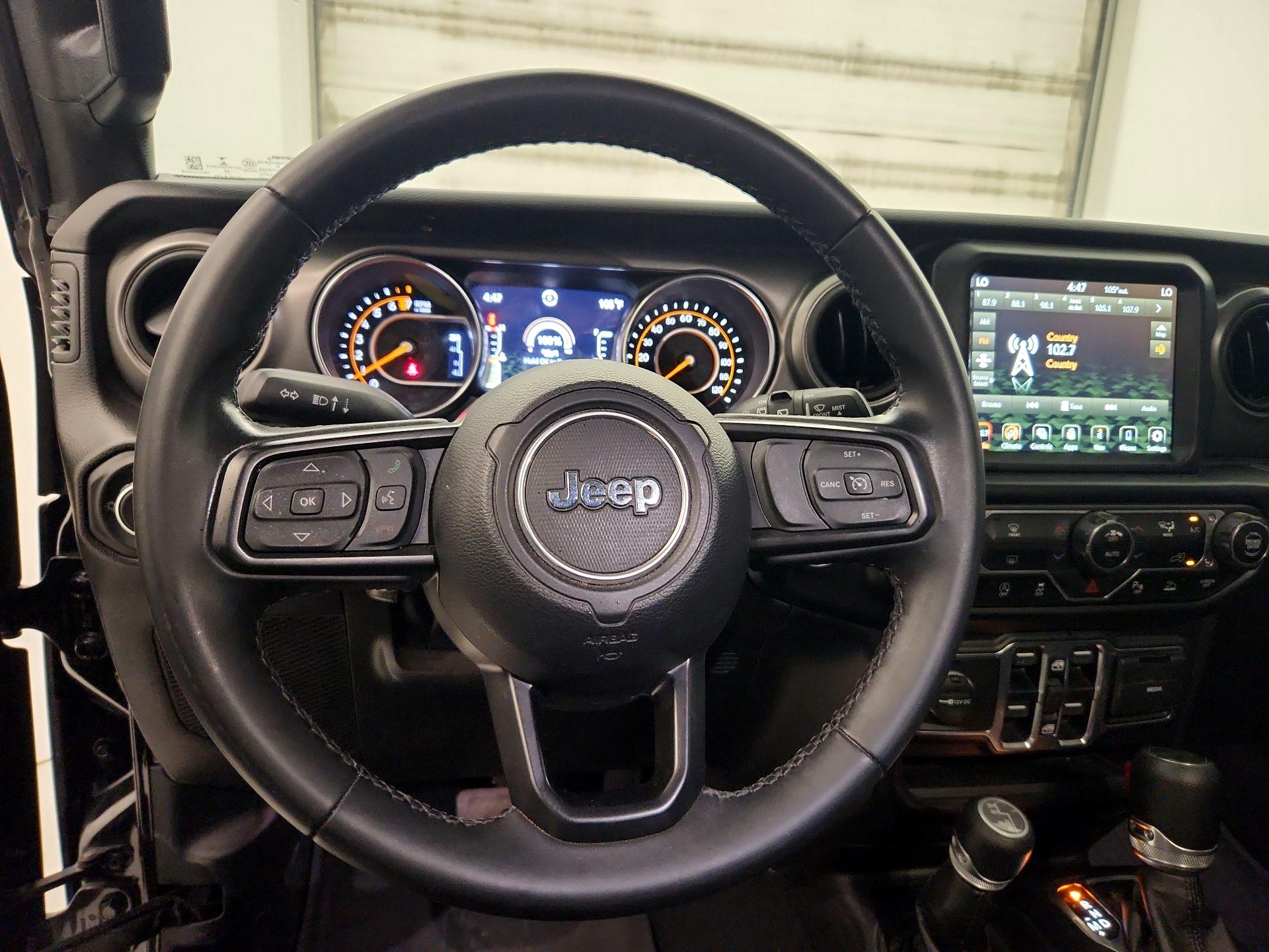 Thumbnail: 2022 Jeep Wrangler - 10