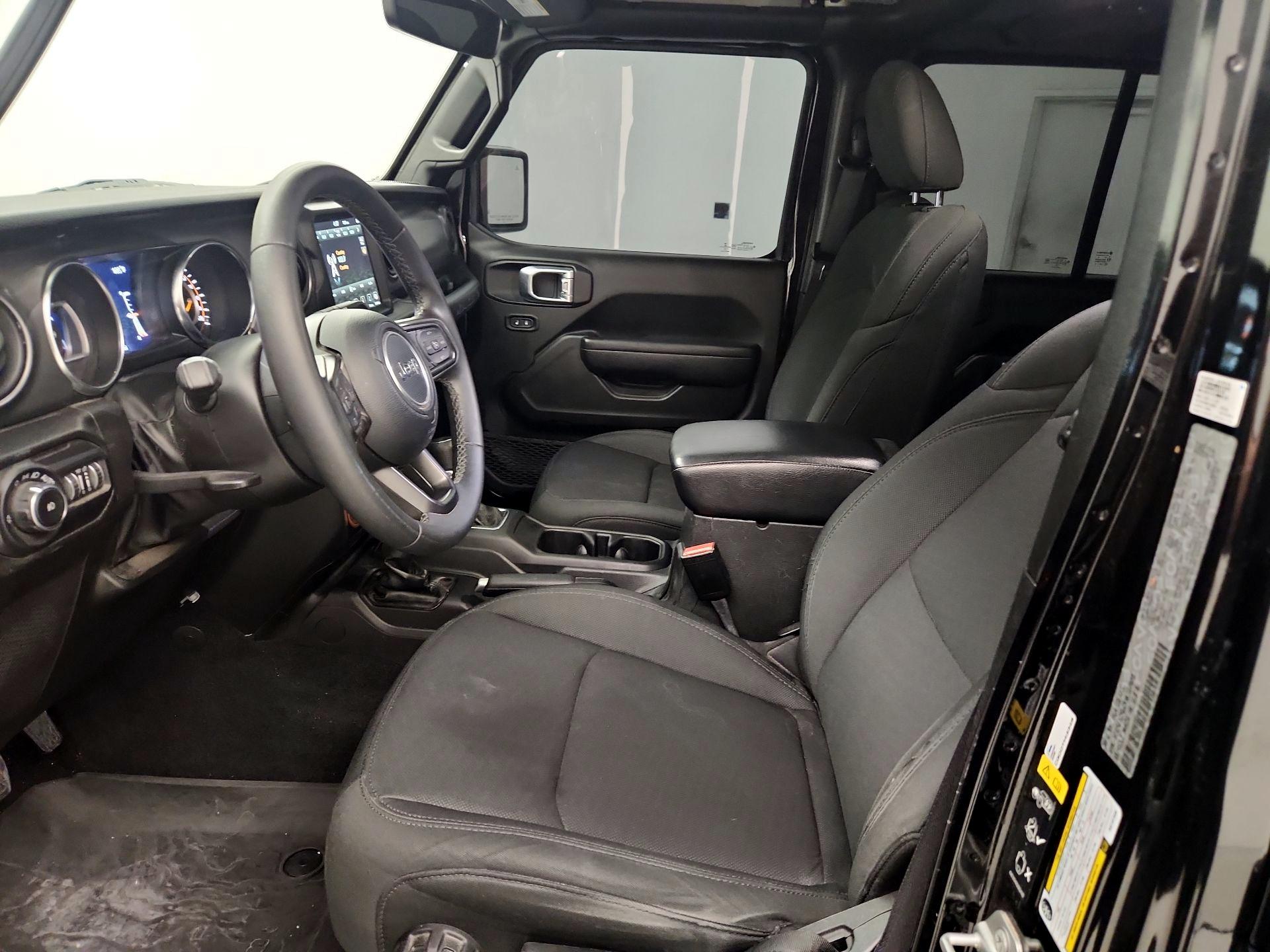 Thumbnail: 2022 Jeep Wrangler - 11