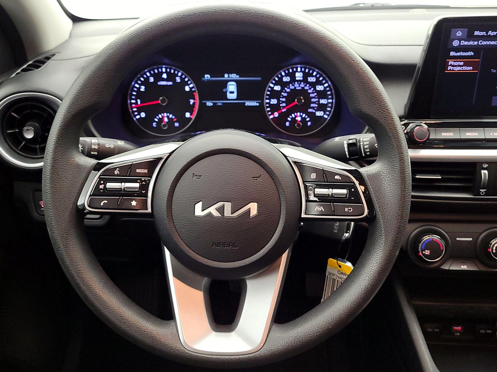 Thumbnail: 2023 Kia Forte - 10