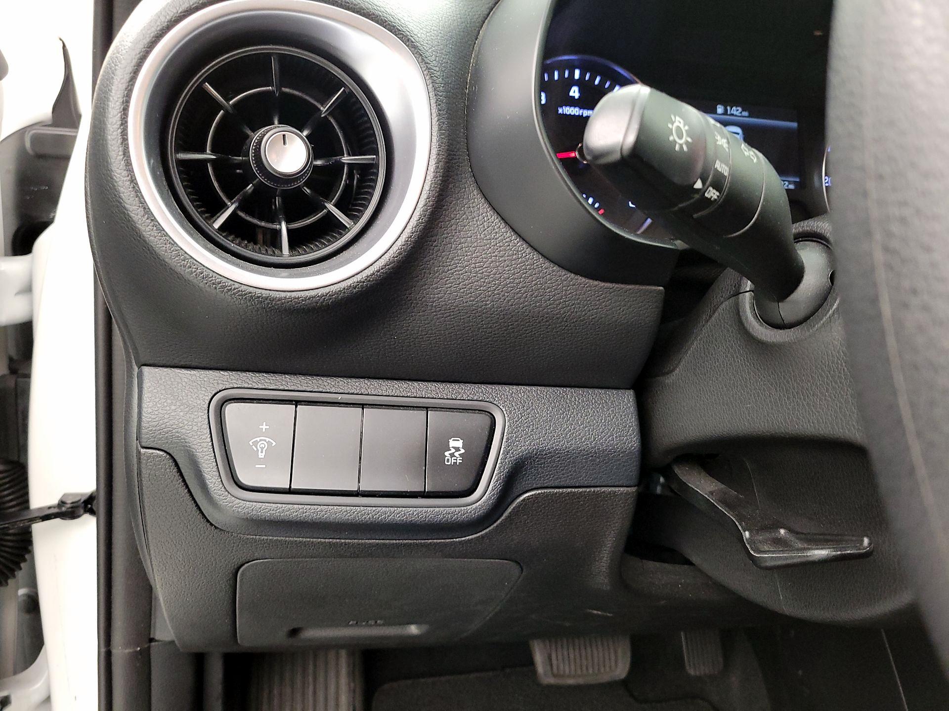 Thumbnail: 2023 Kia Forte - 13