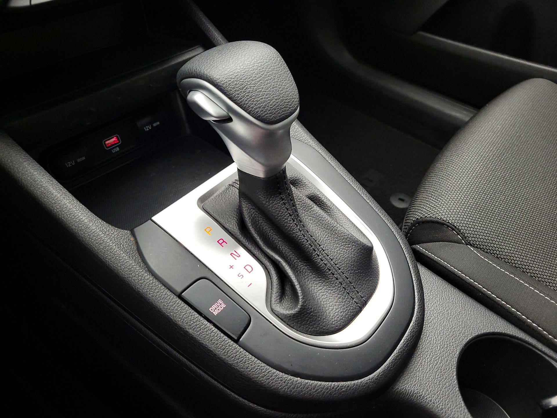 Thumbnail: 2023 Kia Forte - 17