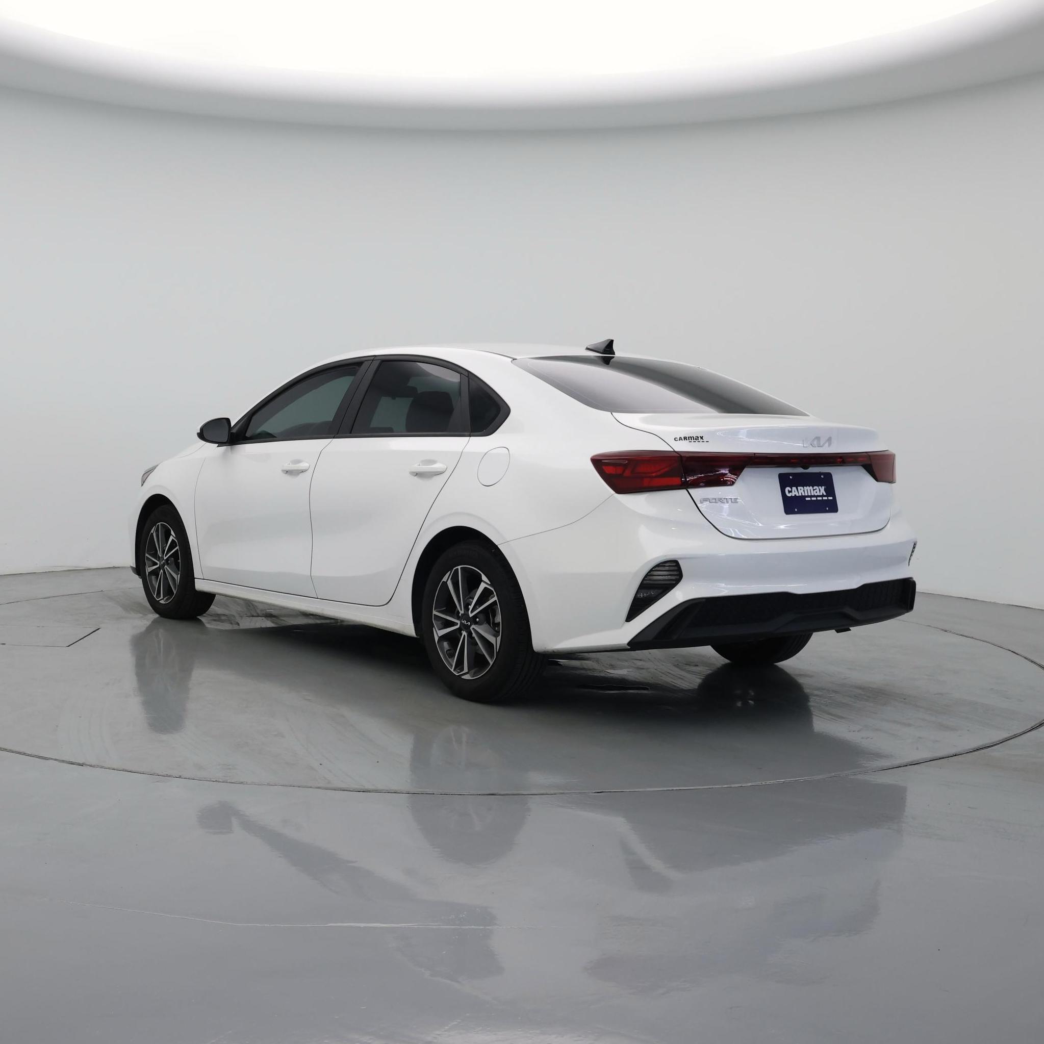 Thumbnail: 2023 Kia Forte - 2